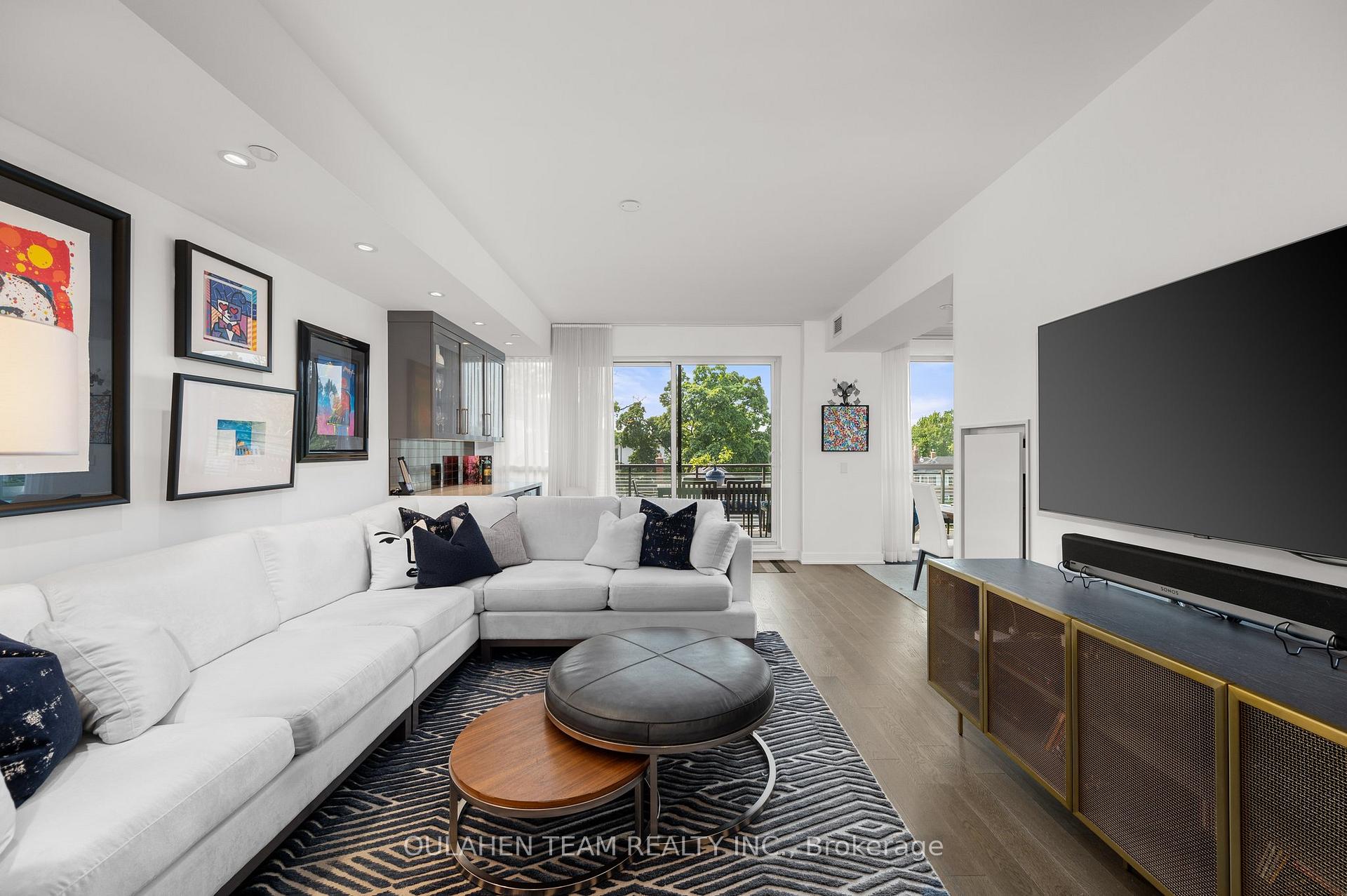 Photo 7 of Unit 302, 665 Kingston Road, Toronto, The Beaches — HOMEH