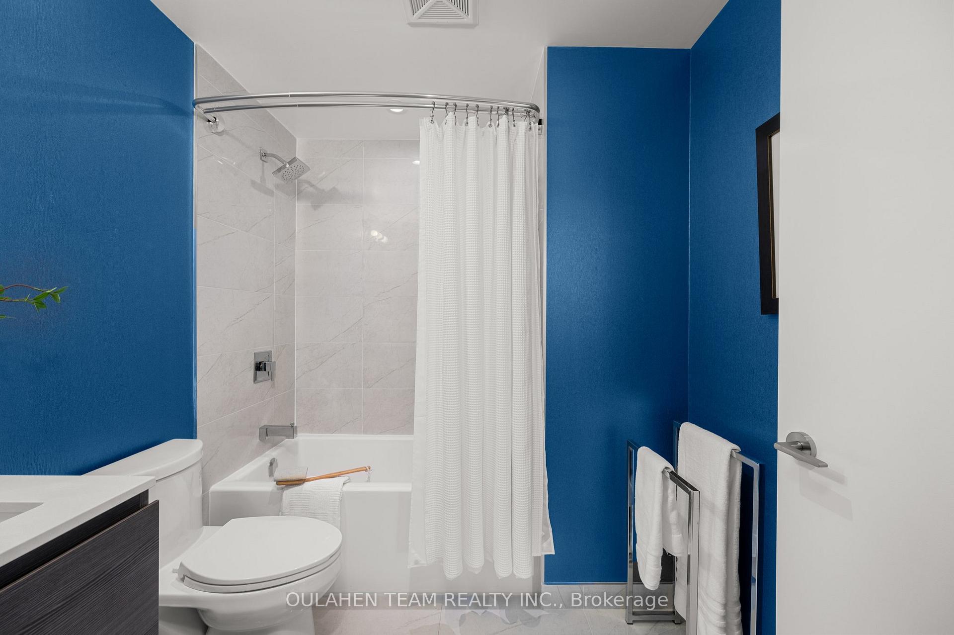 Photo 18 of Unit 302, 665 Kingston Road, Toronto, The Beaches — HOMEH