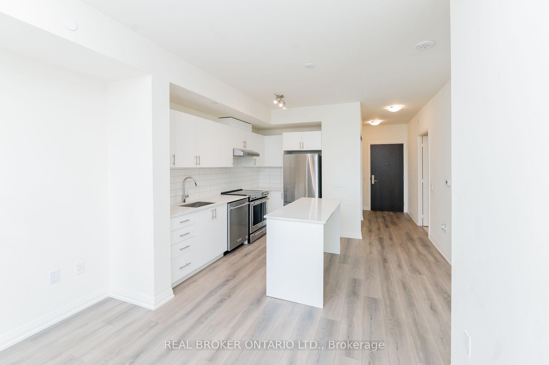 Photo 2 of Unit 1004, 9000 Jane Street, Vaughan, Concord — HOMEH