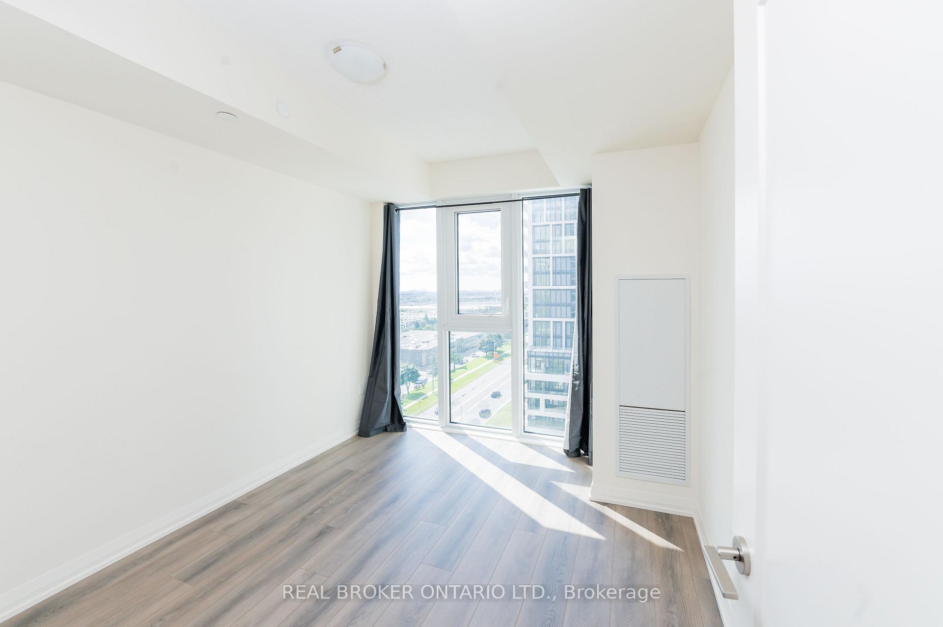 Photo 7 of Unit 1004, 9000 Jane Street, Vaughan, Concord — HOMEH