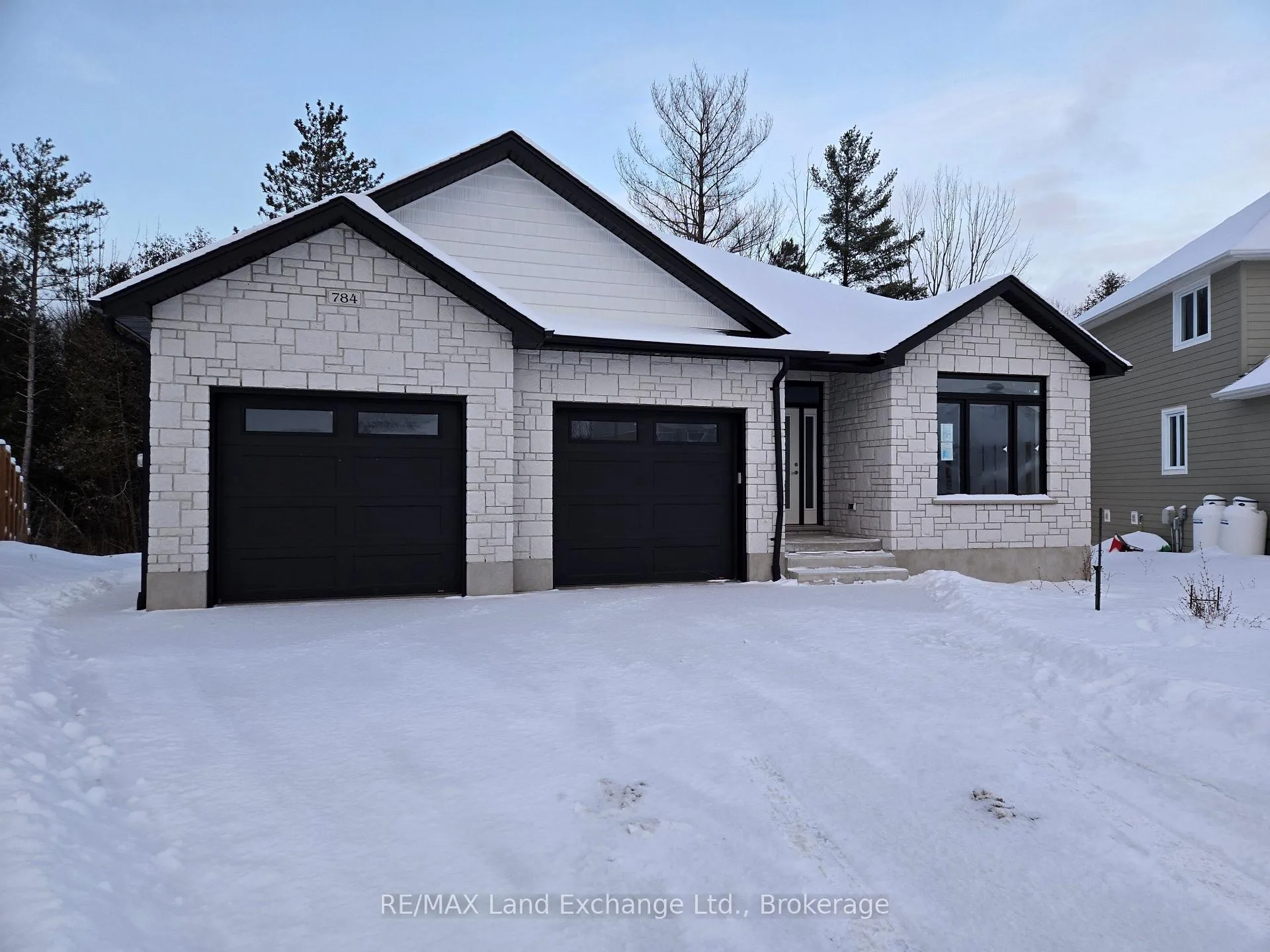 Photo 4 of 784 Campbell Avenue, Kincardine — HOMEH