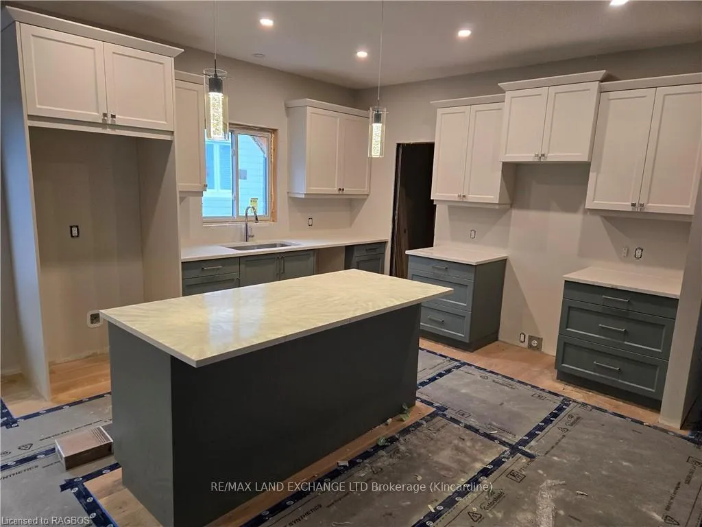 Photo 5 of 784 Campbell Avenue, Kincardine — HOMEH