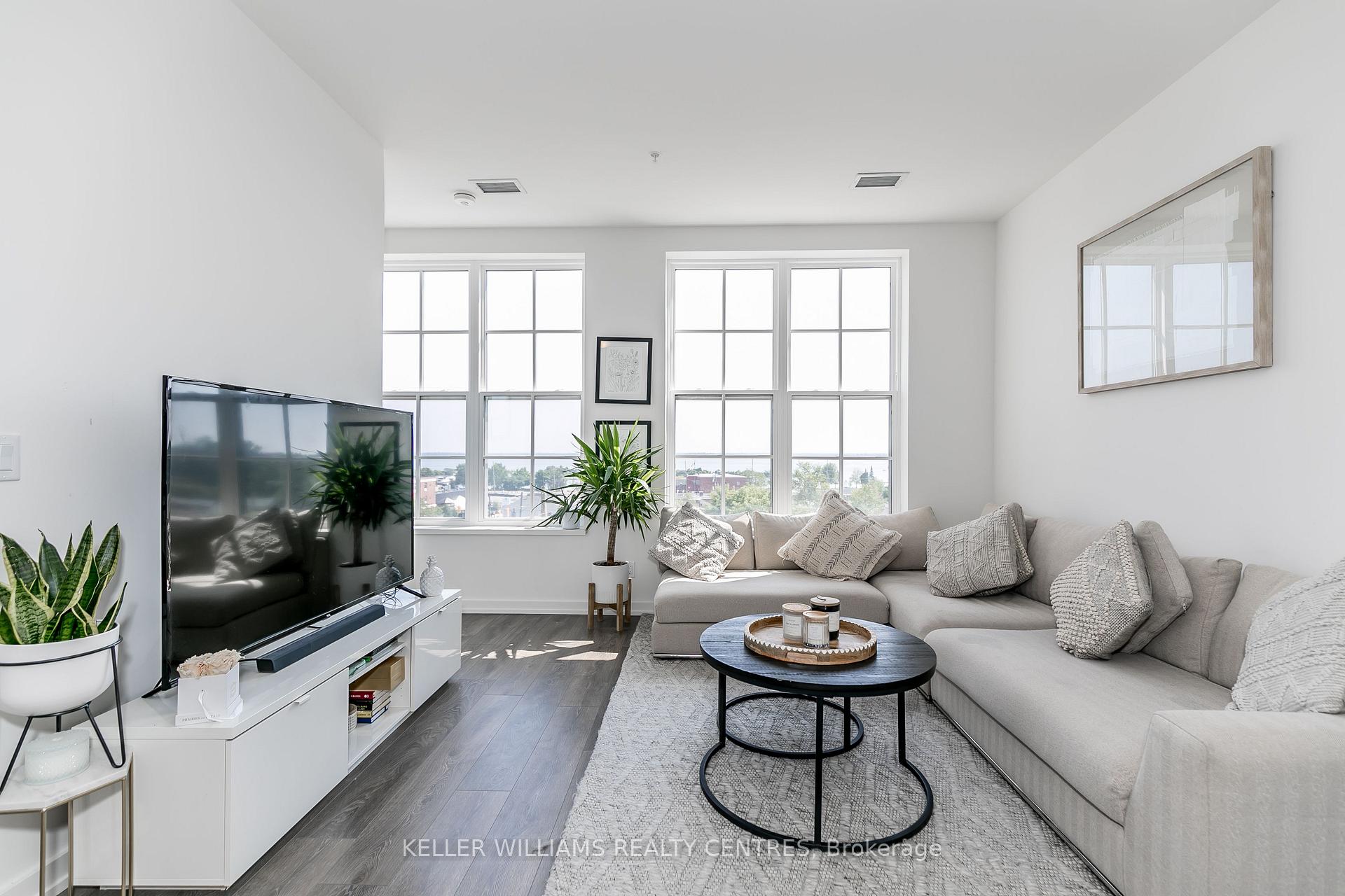 Front of Unit 420, 21 Matchedash Street S