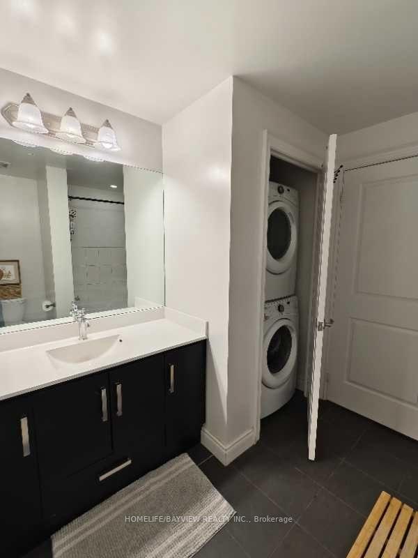 Photo 3 of Unit 701, 33 Clegg Road, Markham, Unionville — HOMEH