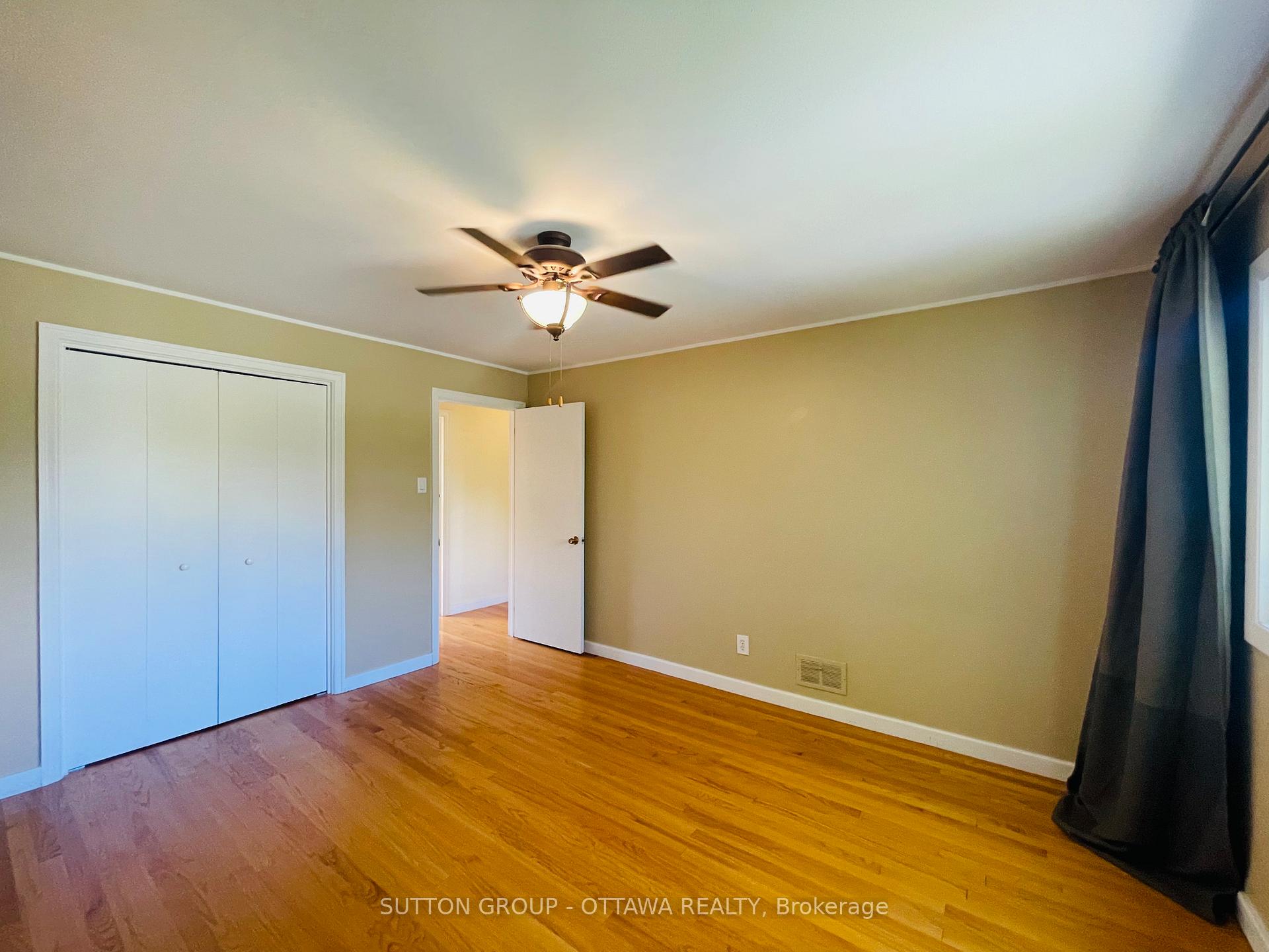 Photo 17 of 52 Canter Boulevard, Ottawa, Meadowlands/St. Claire Gardens — HOMEH