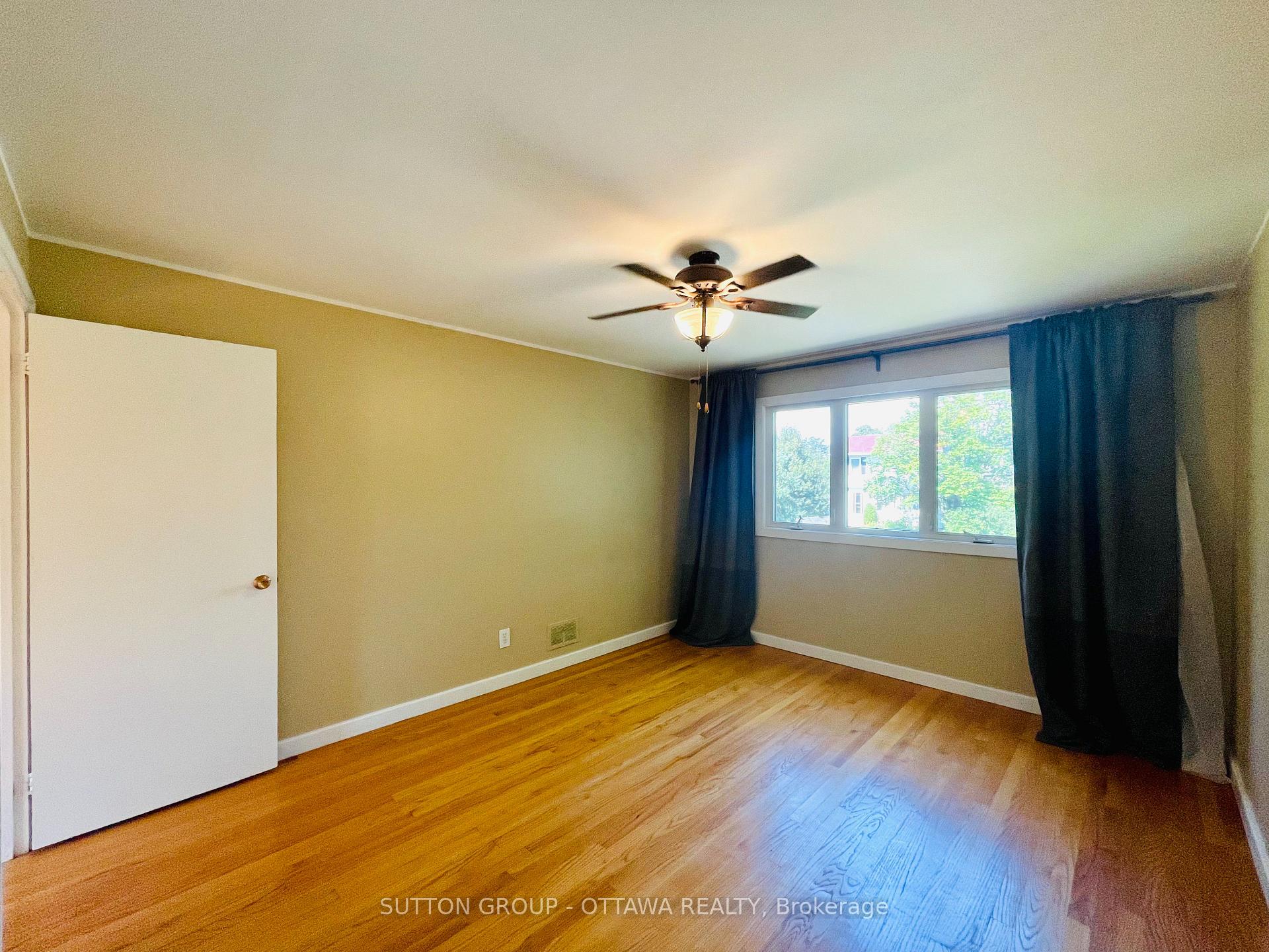Photo 18 of 52 Canter Boulevard, Ottawa, Meadowlands/St. Claire Gardens — HOMEH