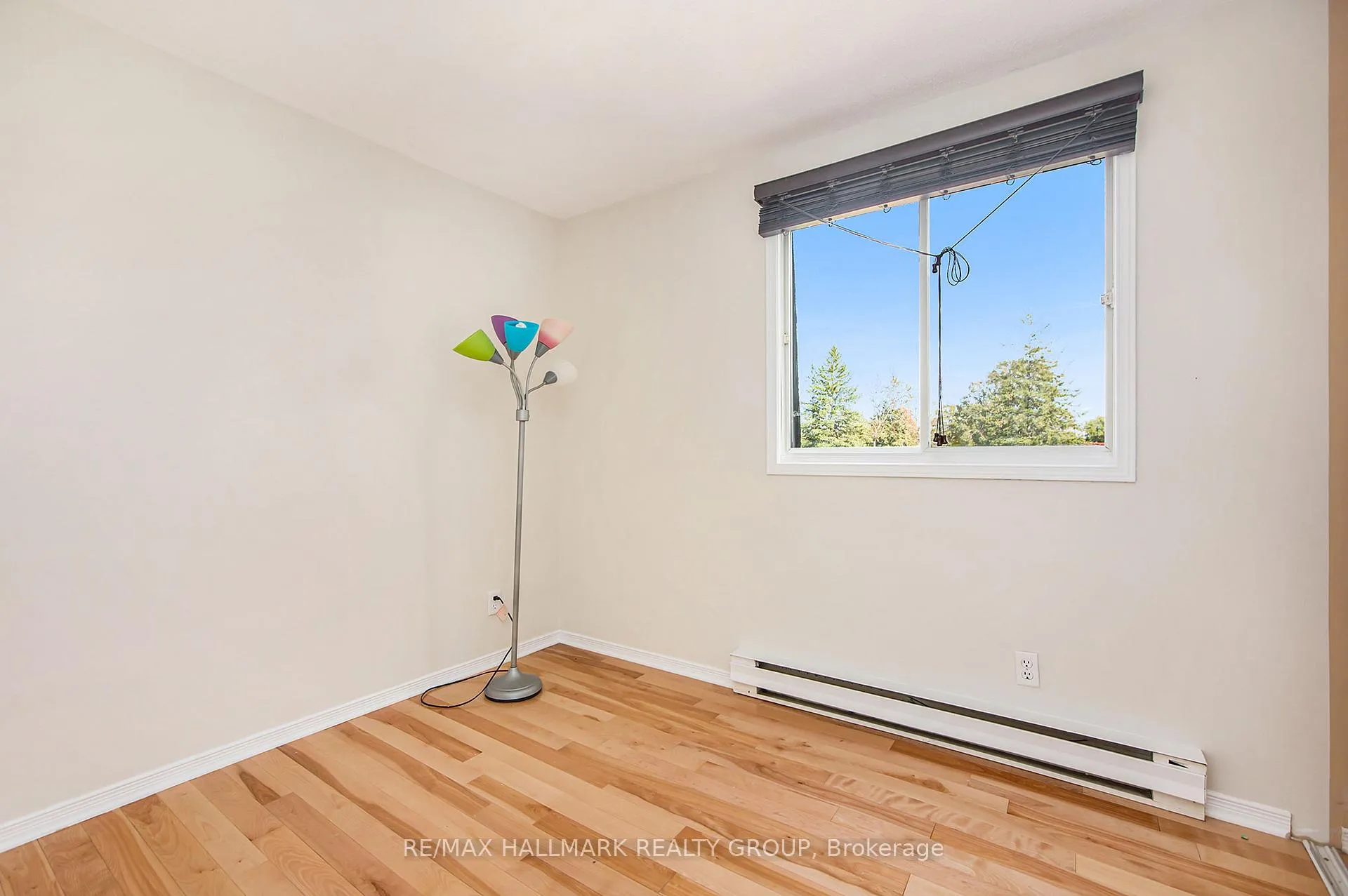 Photo 21 of 120 Royalton Private, Ottawa, Hunt Club Woods — HOMEH