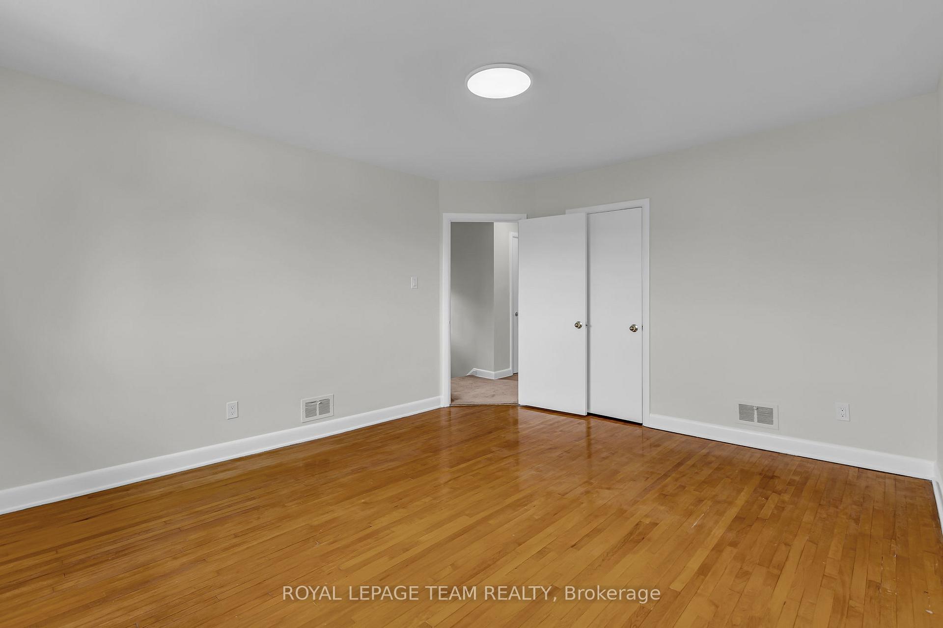 Photo 16 of 866 Broadview Avenue, Ottawa, McKellar Heights — HOMEH