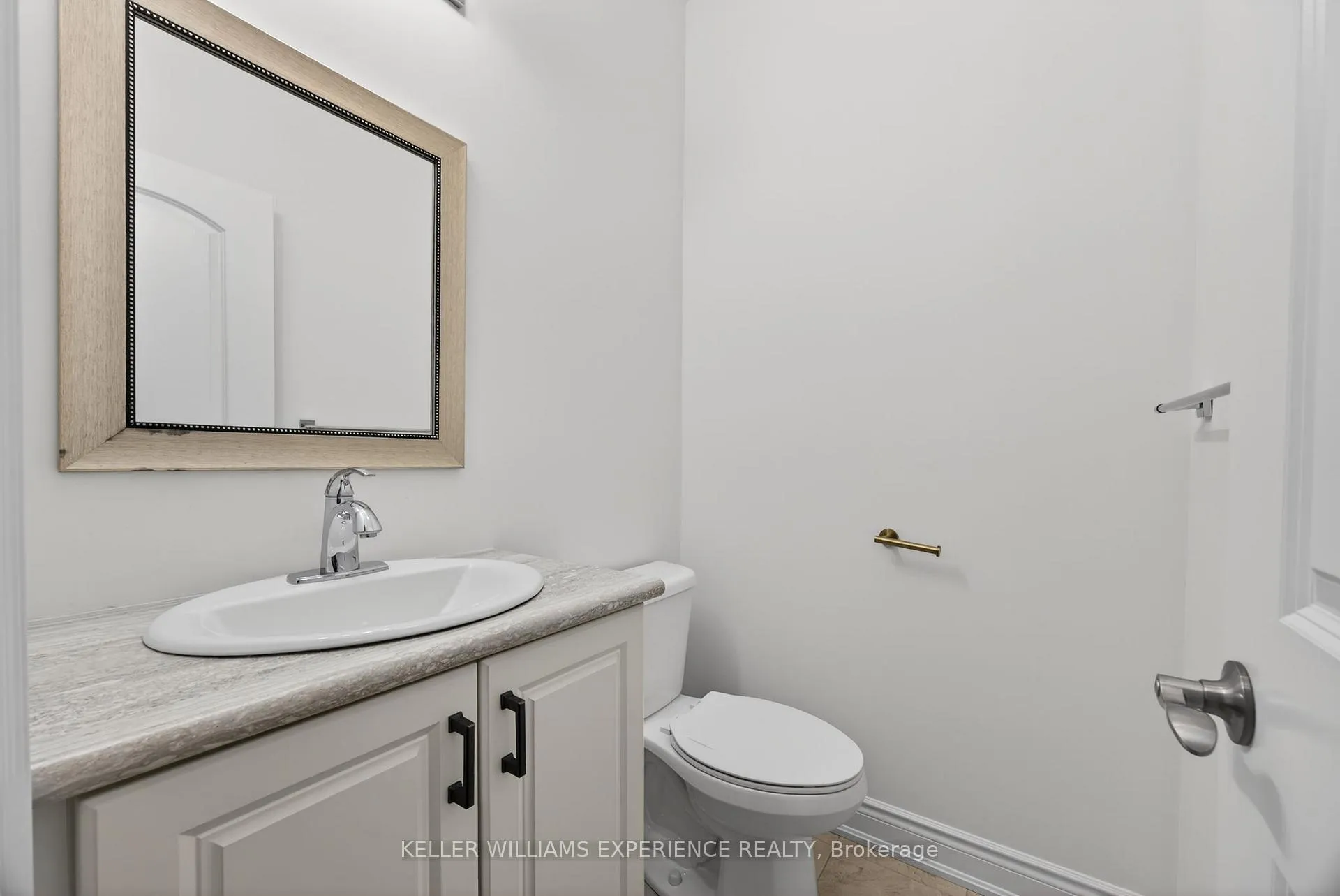 Photo 12 of 1606 Rizzardo Crescent, Innisfil, Alcona — HOMEH