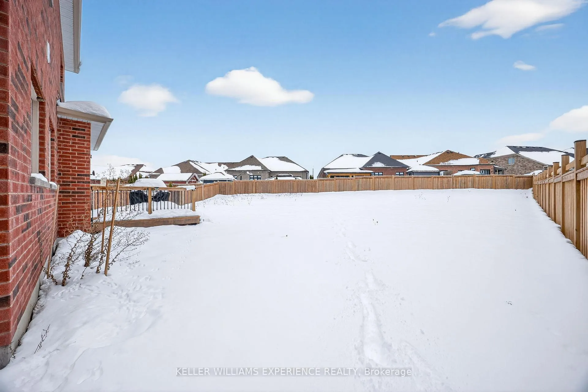 Photo 25 of 1606 Rizzardo Crescent, Innisfil, Alcona — HOMEH
