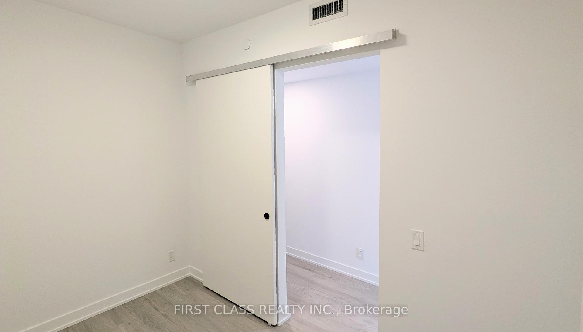 Photo 4 of Unit unit 12, 88 Queen Street E, Toronto, Church-Yonge Corridor — HOMEH