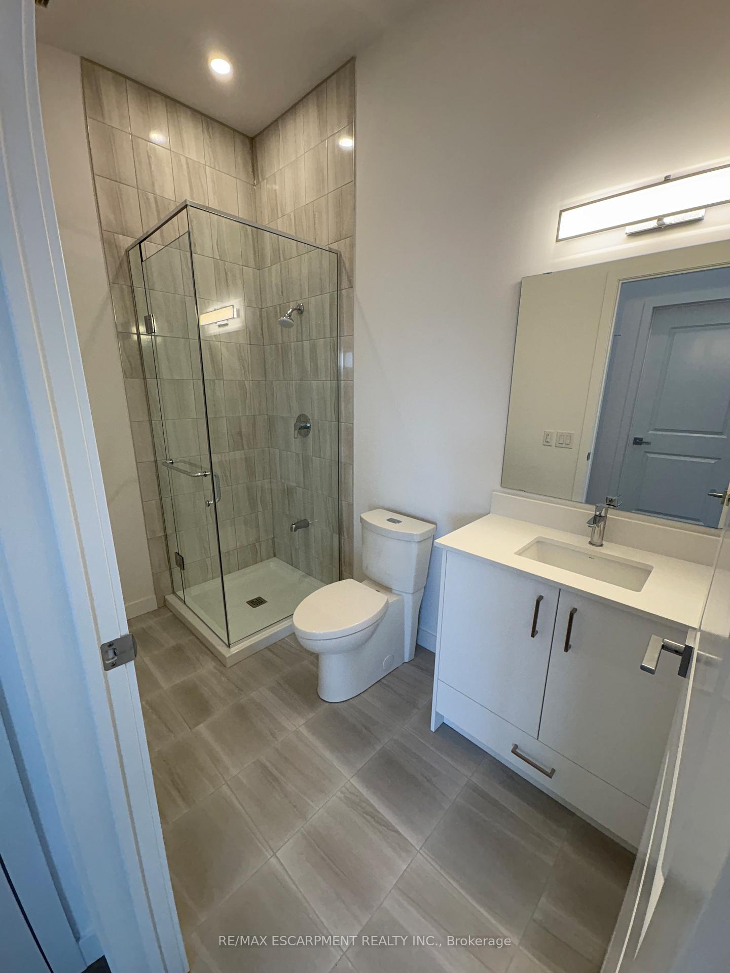 Photo 7 of Unit 417, 7549A Kalar Road, Niagara Falls, Brown — HOMEH