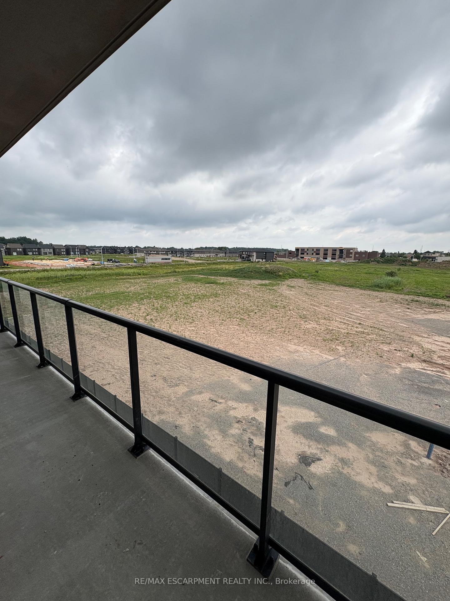Photo 8 of Unit 417, 7549A Kalar Road, Niagara Falls, Brown — HOMEH