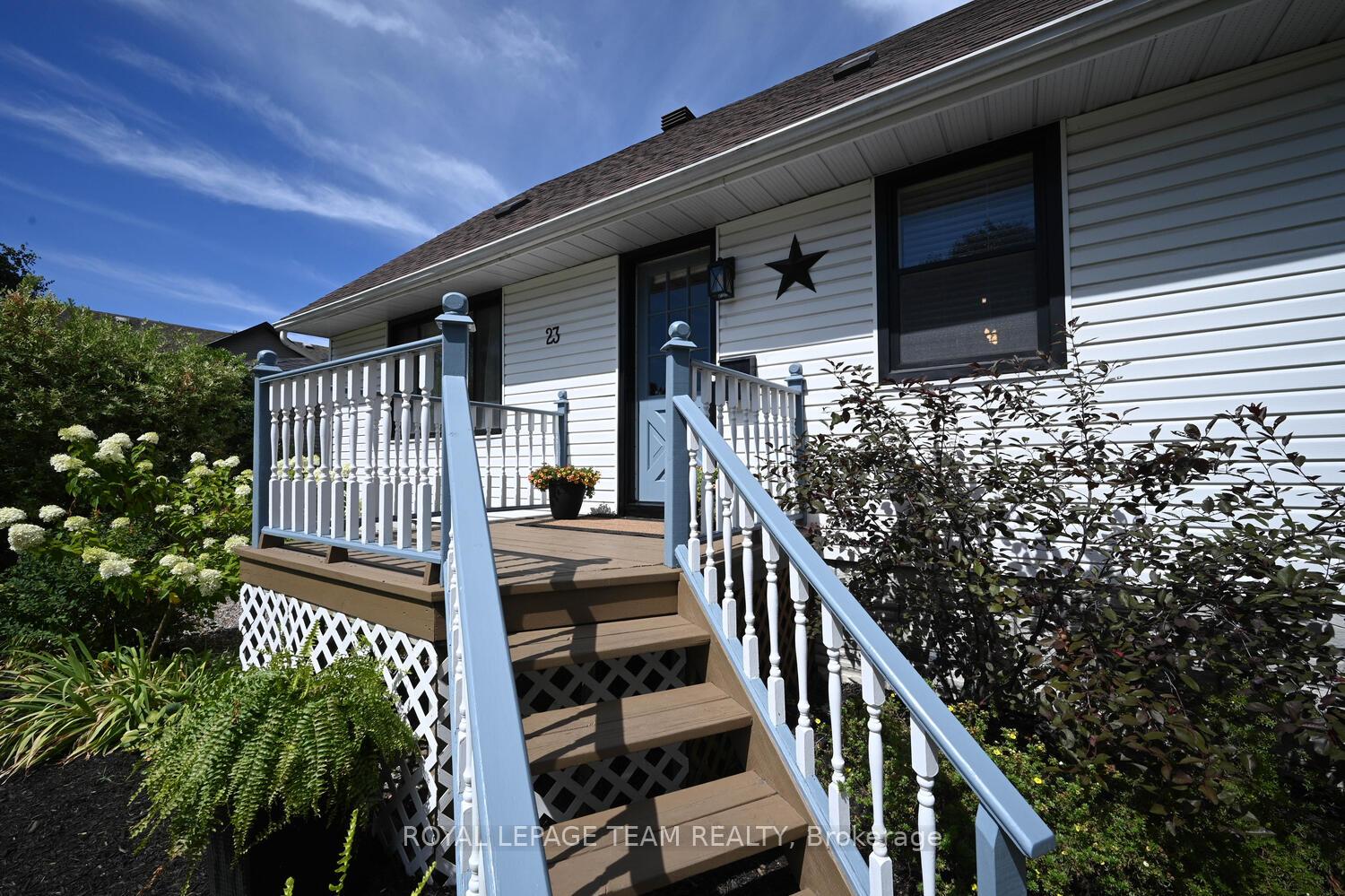 Photo 4 of 23 Norice Street, Ottawa, Meadowlands/Crestview — HOMEH