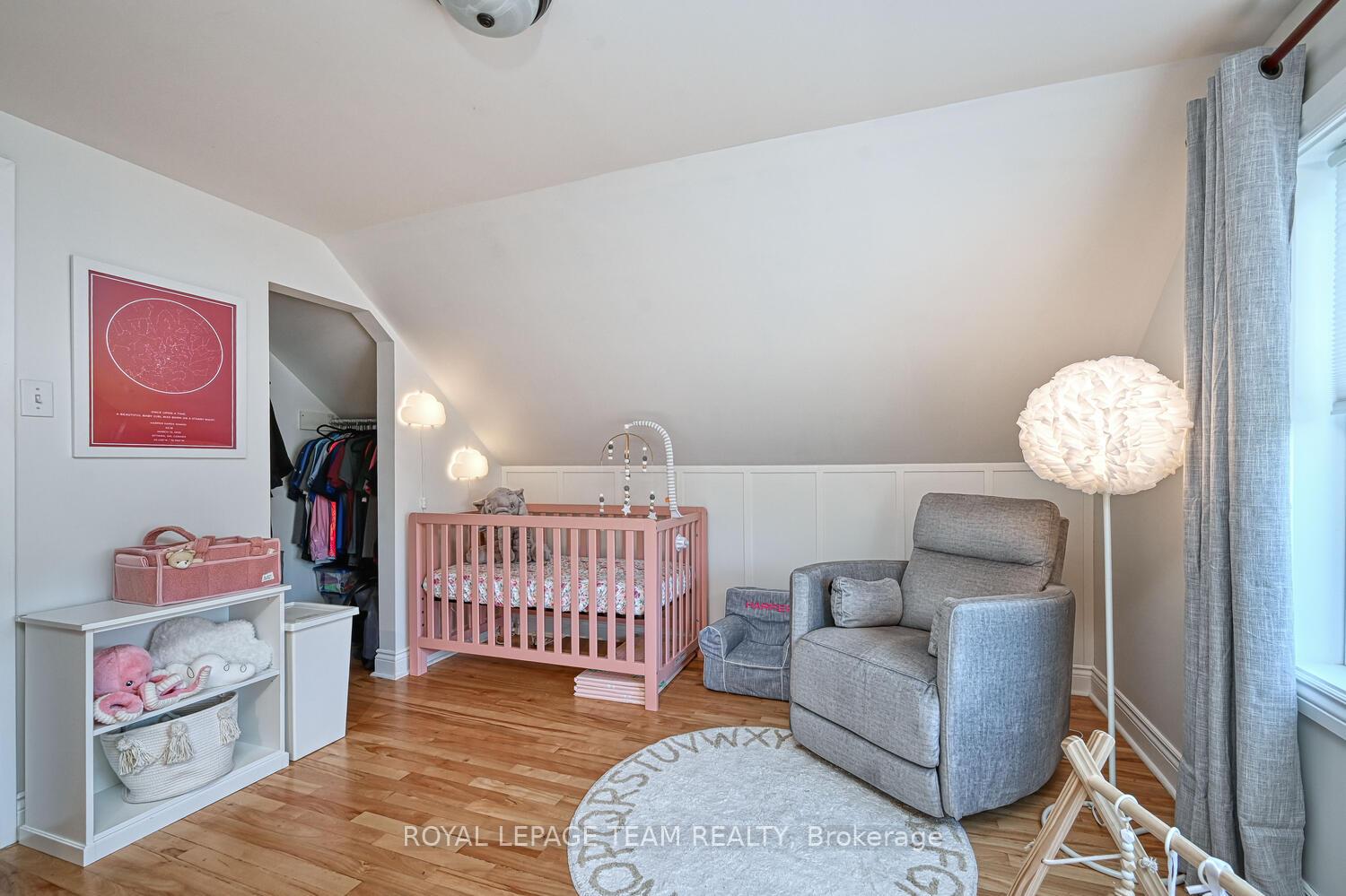 Photo 21 of 23 Norice Street, Ottawa, Meadowlands/Crestview — HOMEH
