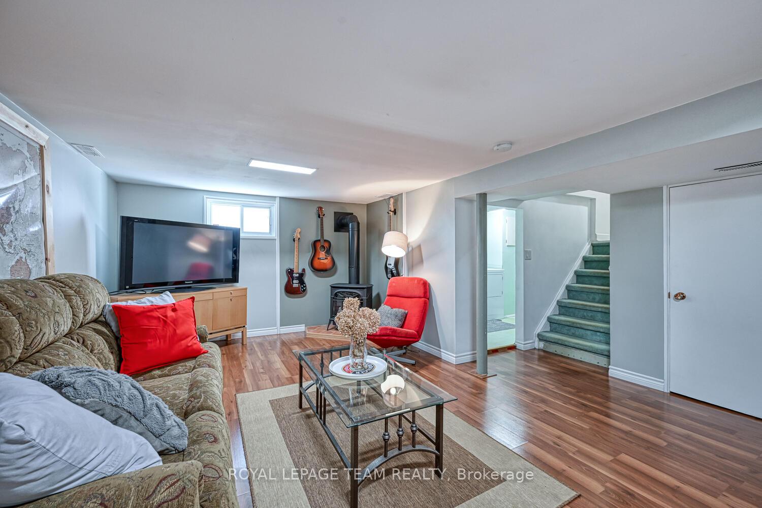 Photo 25 of 23 Norice Street, Ottawa, Meadowlands/Crestview — HOMEH