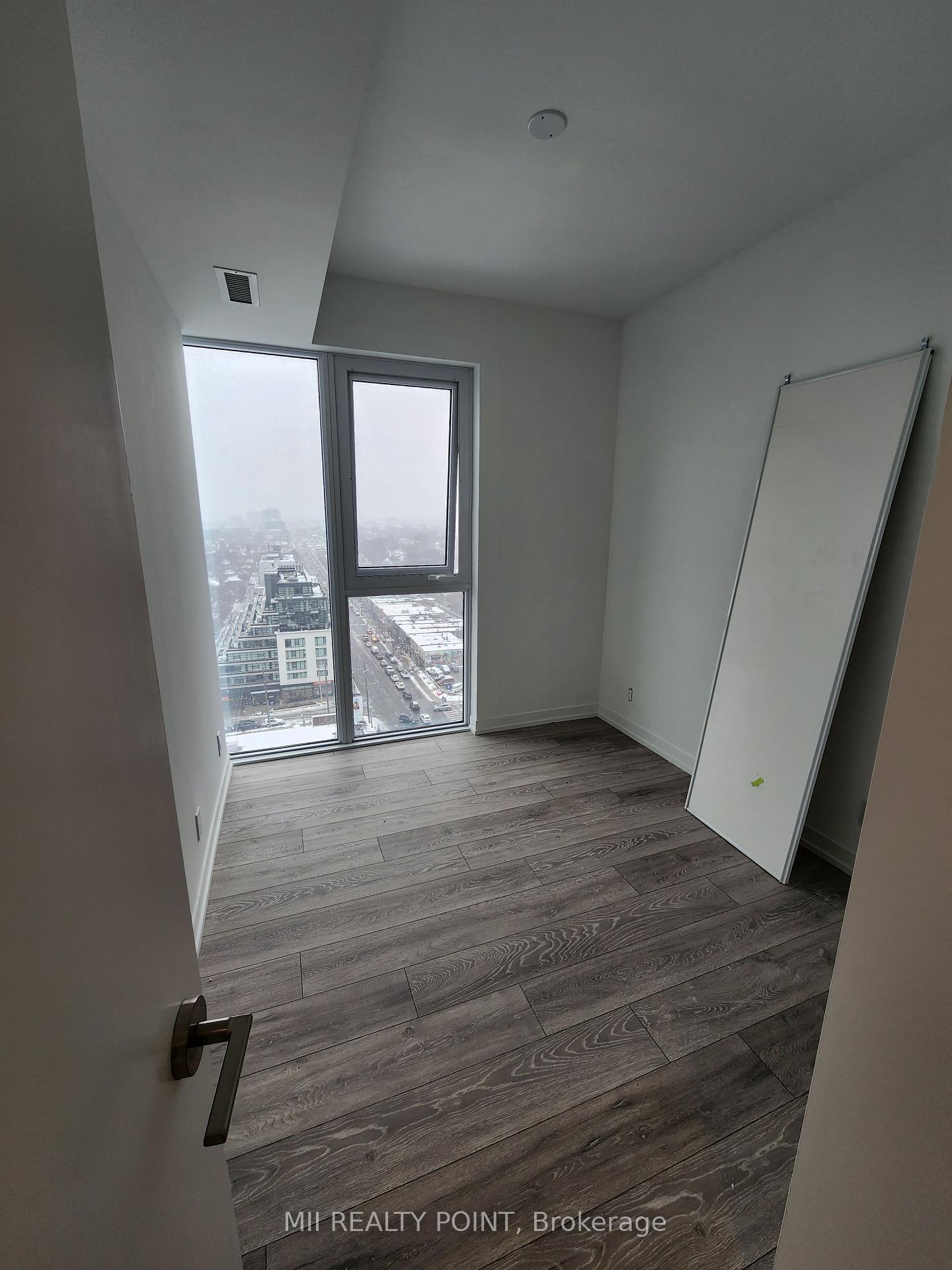 Photo 4 of Unit 1706, 2020 Bathurst Street, Toronto, Humewood-Cedarvale — HOMEH