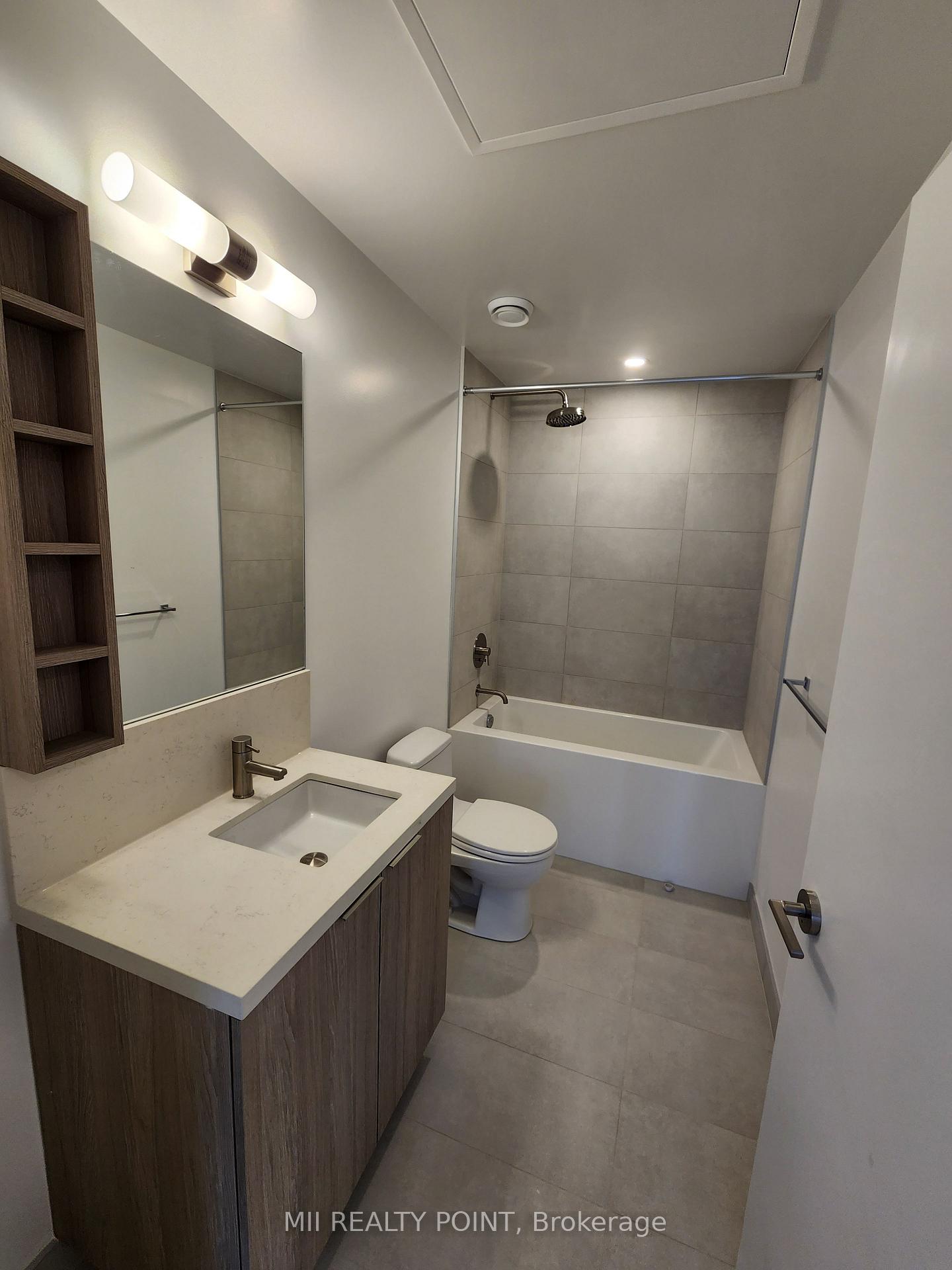 Photo 9 of Unit 1706, 2020 Bathurst Street, Toronto, Humewood-Cedarvale — HOMEH