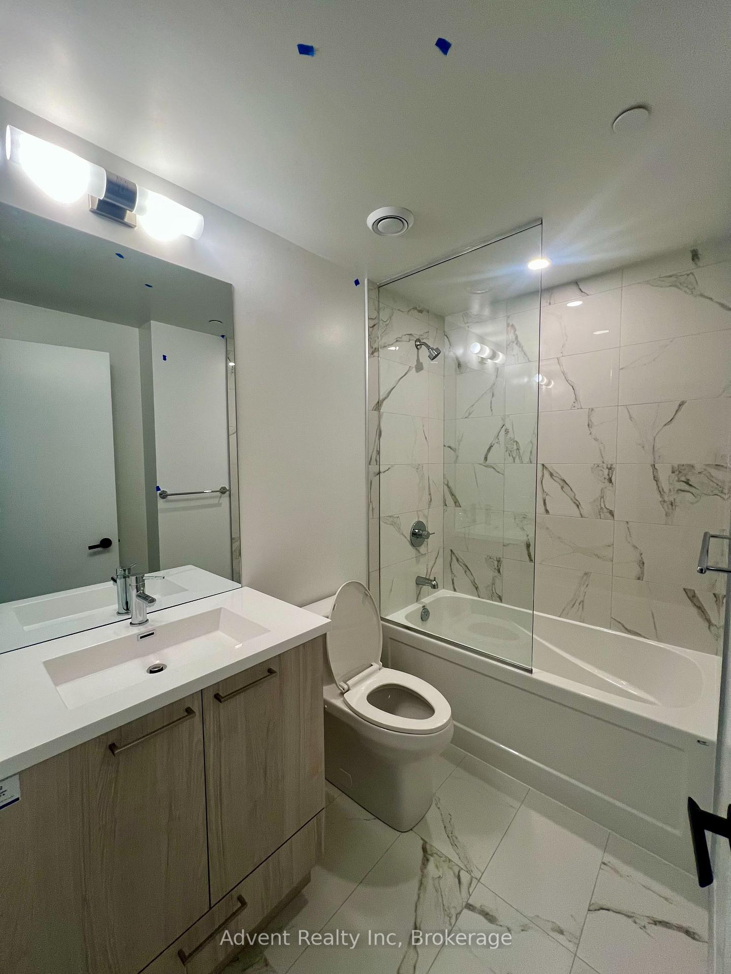 Photo 6 of Unit 4201, 195 Commerce Street, Vaughan, Vaughan Corporate Centre — HOMEH