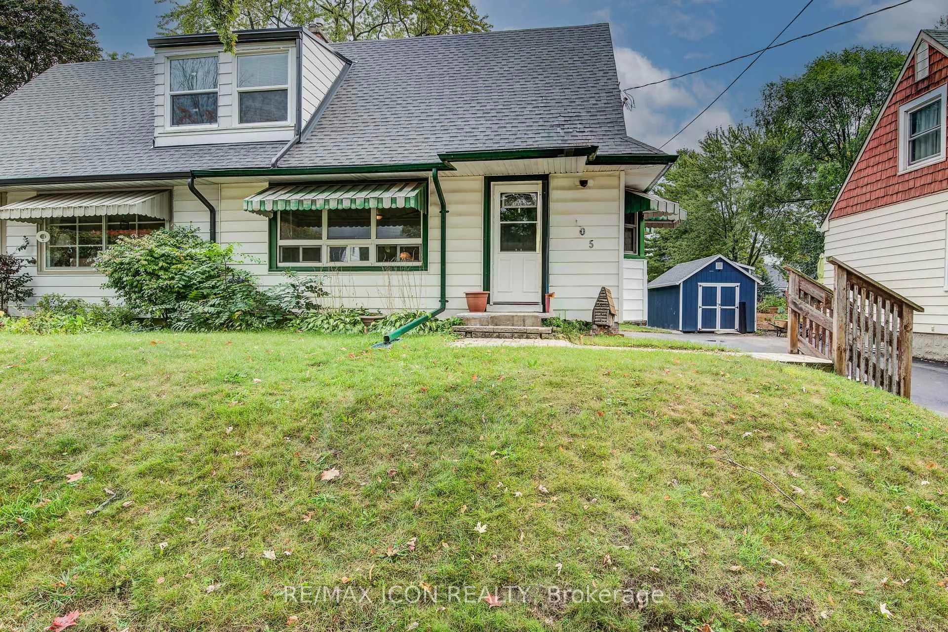 Photo 3 of 105 Lorne Crescent, Kitchener — HOMEH