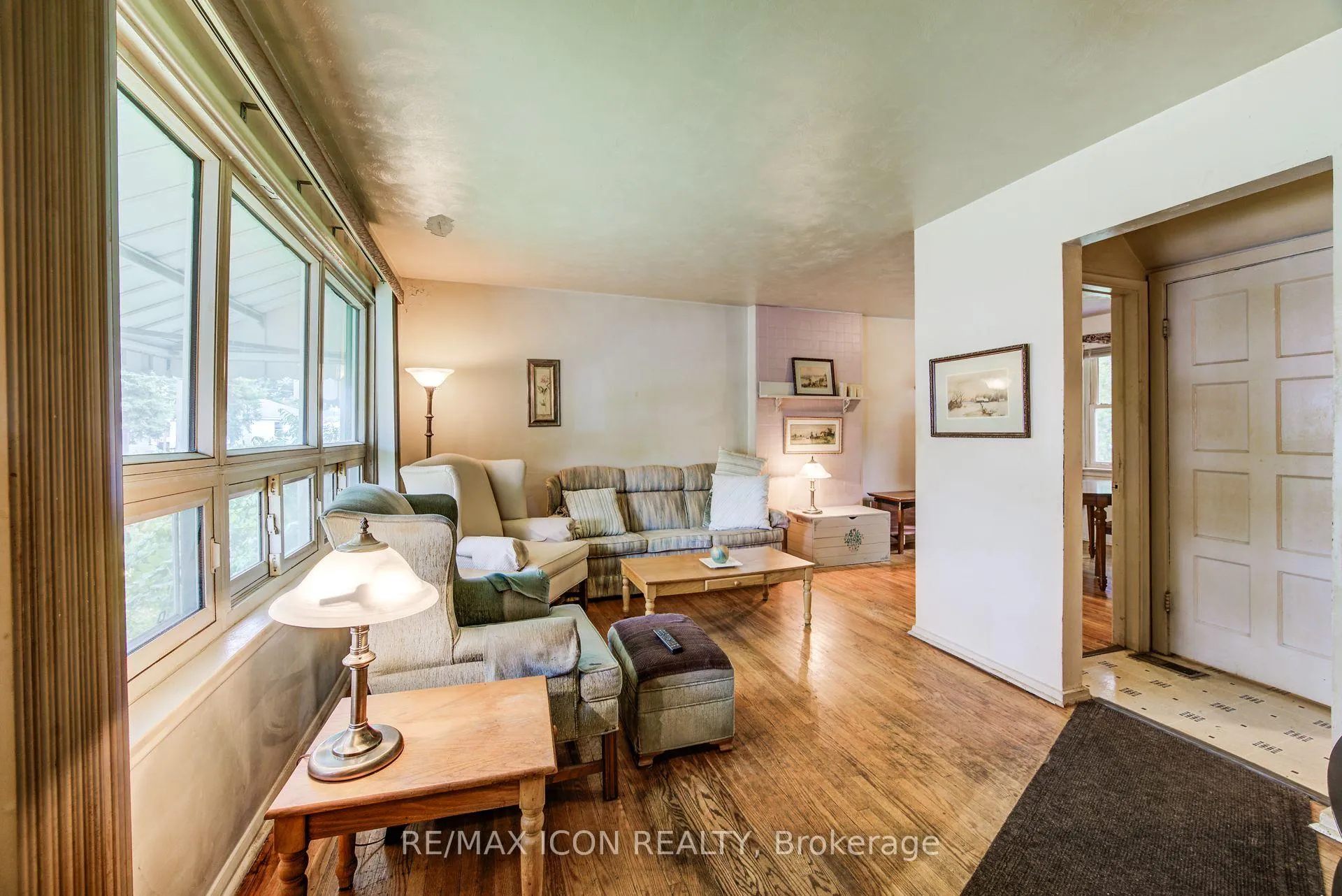 Photo 10 of 105 Lorne Crescent, Kitchener — HOMEH