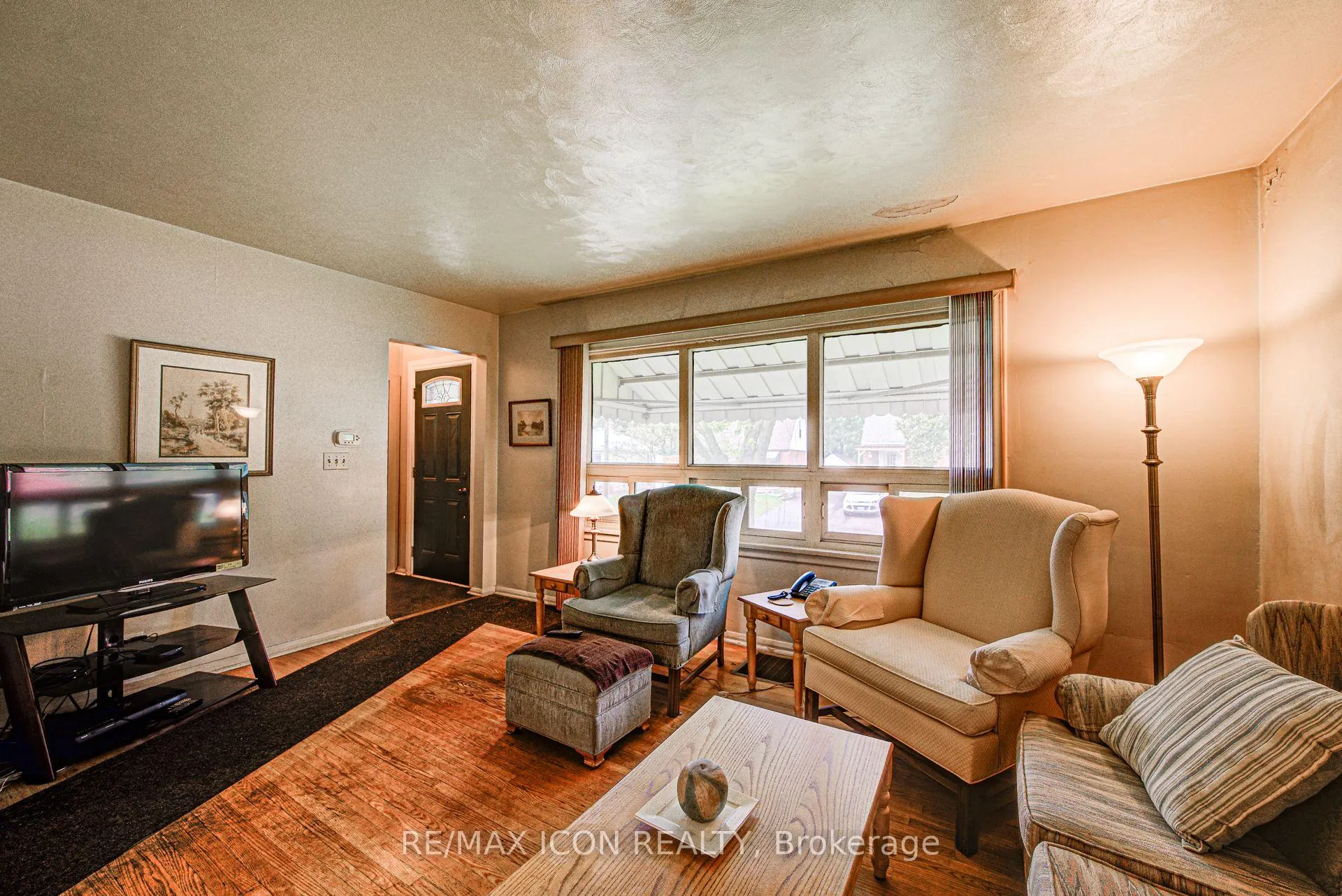 Photo 12 of 105 Lorne Crescent, Kitchener — HOMEH