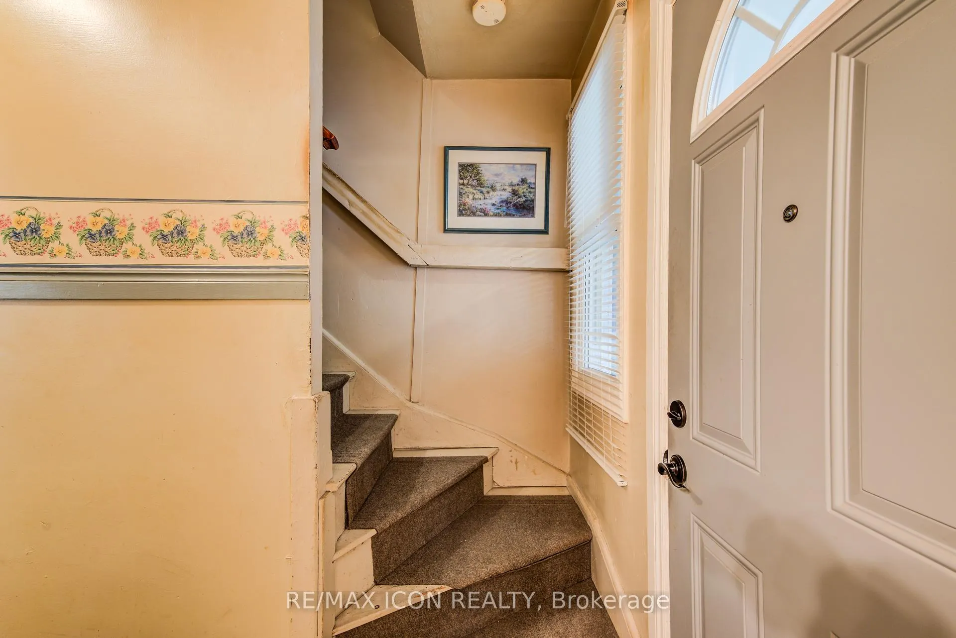 Photo 25 of 105 Lorne Crescent, Kitchener — HOMEH