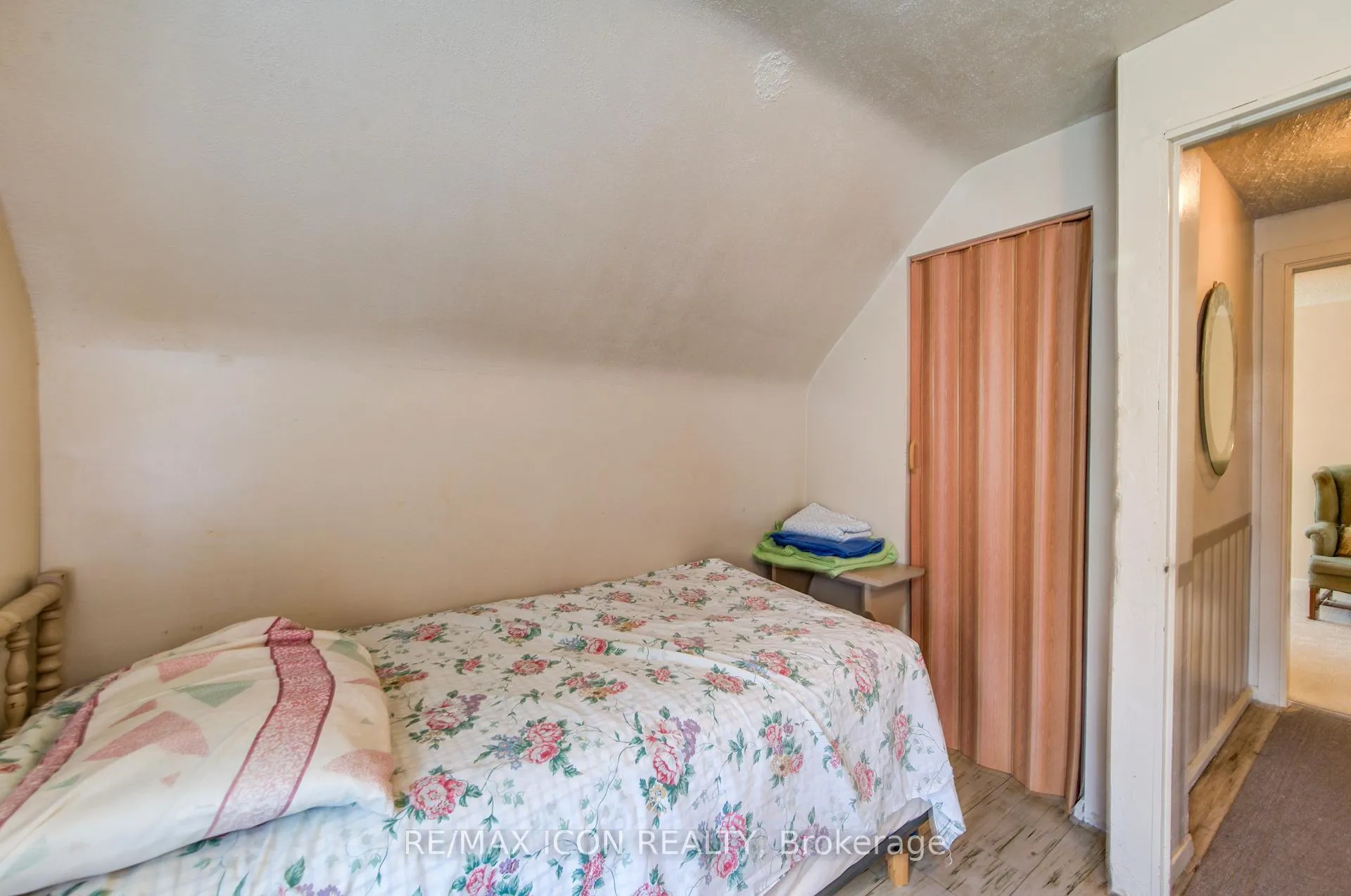 Photo 31 of 105 Lorne Crescent, Kitchener — HOMEH