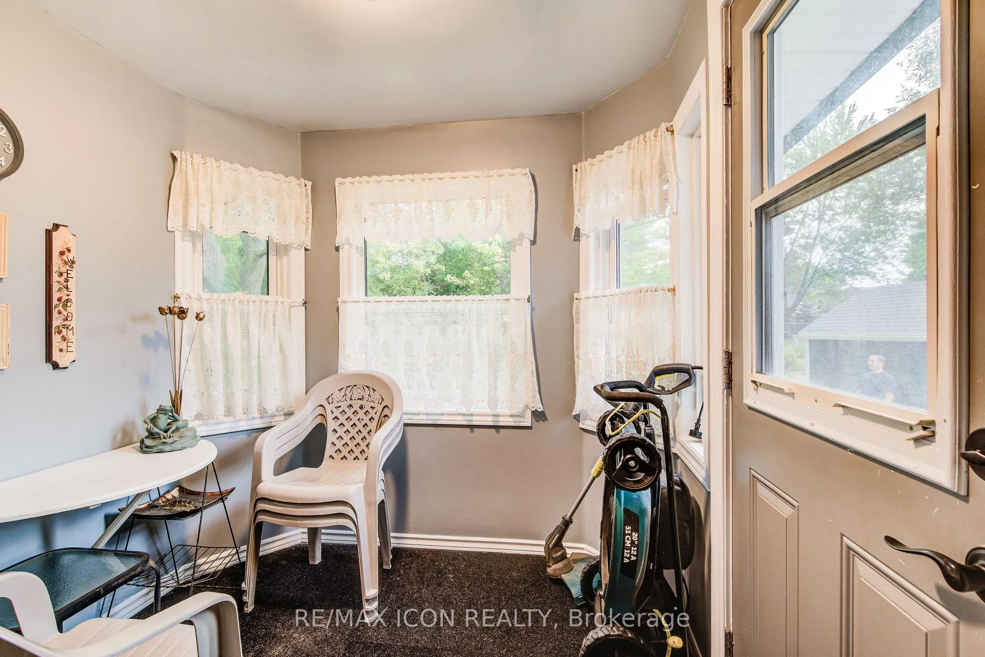 Photo 34 of 105 Lorne Crescent, Kitchener — HOMEH