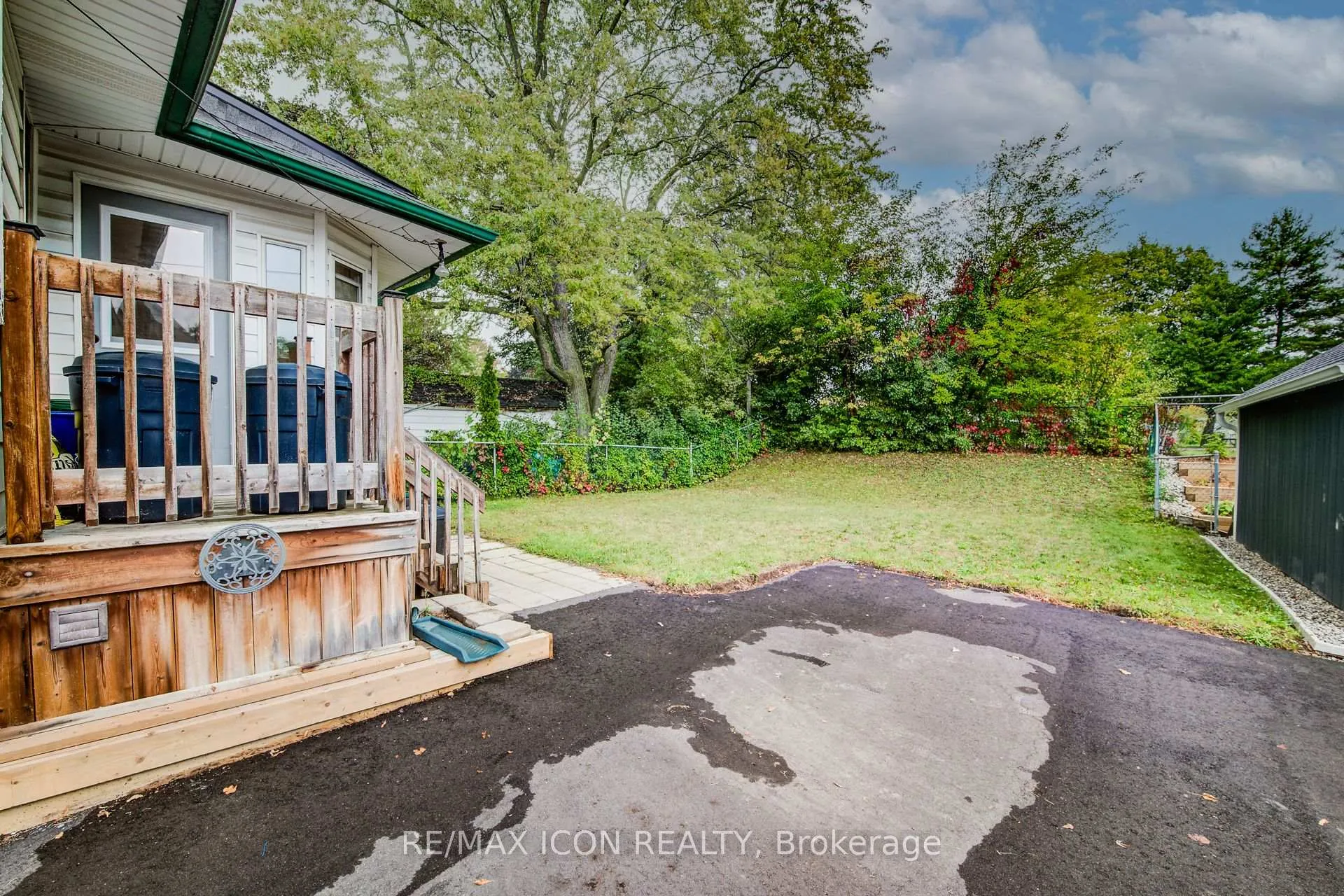 Photo 36 of 105 Lorne Crescent, Kitchener — HOMEH