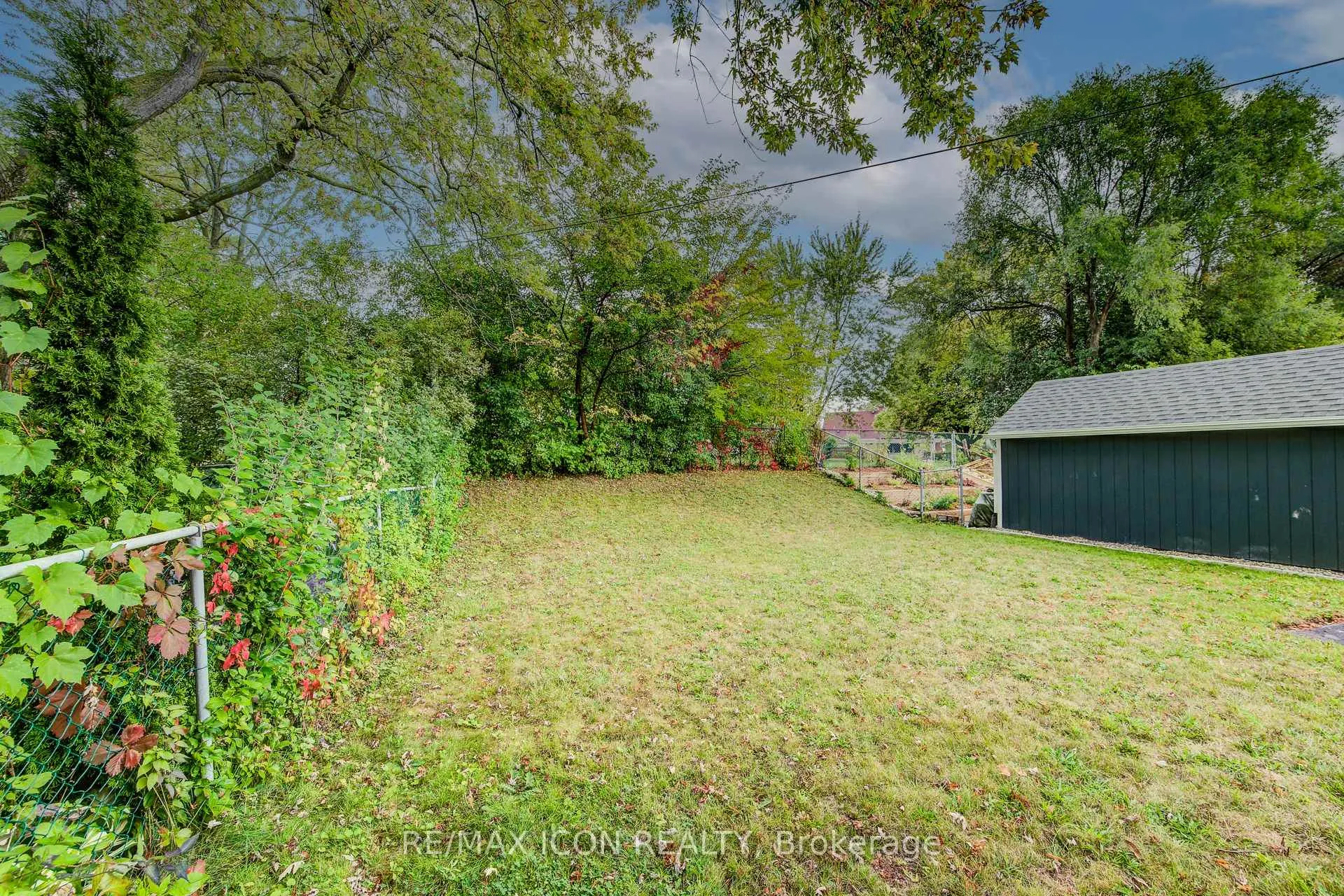 Photo 38 of 105 Lorne Crescent, Kitchener — HOMEH