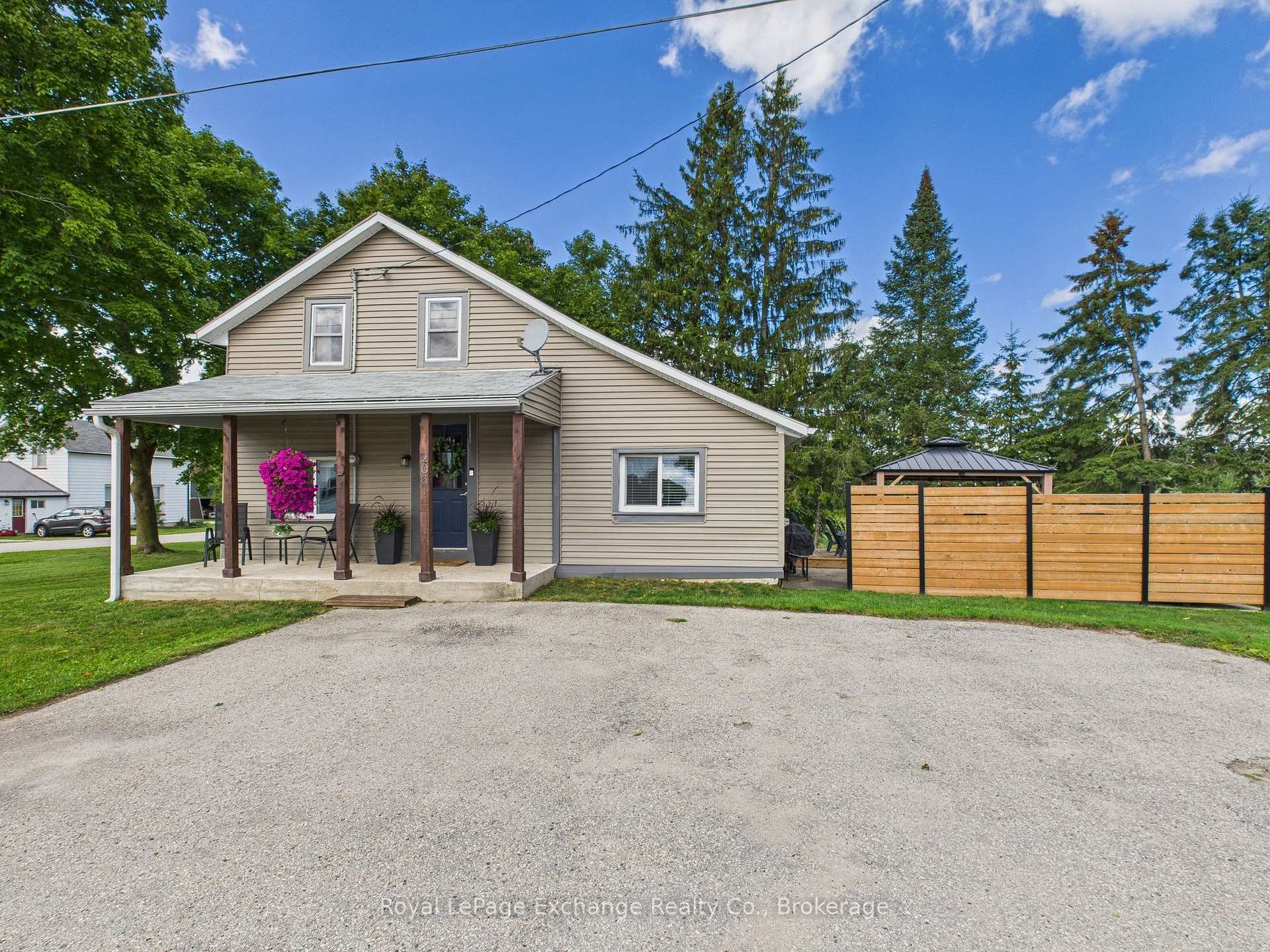 Photo 1 of 2061 Edward Street, Howick — HOMEH