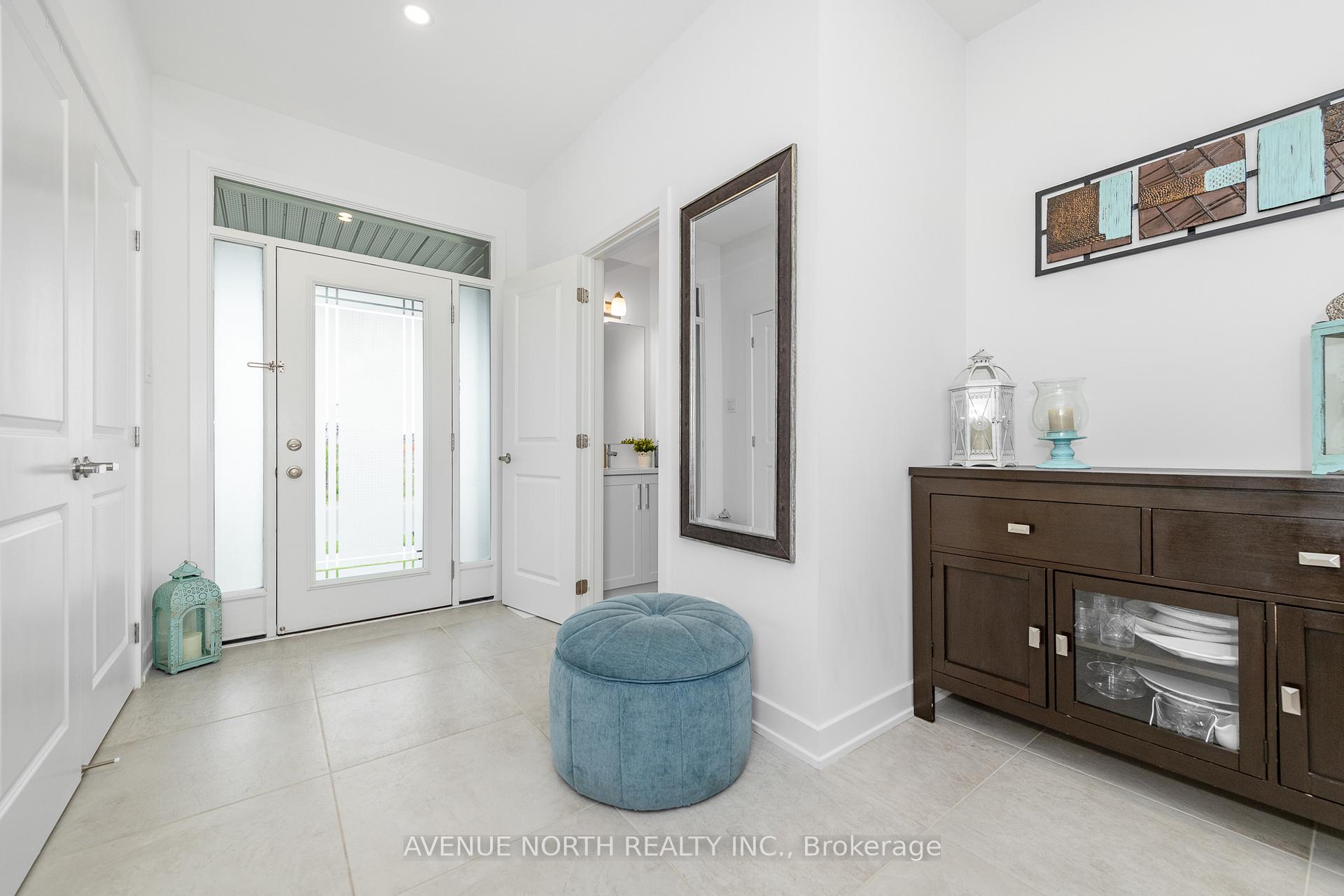 Photo 4 of 579 Tahoe Heights, Ottawa, Leitrim — HOMEH