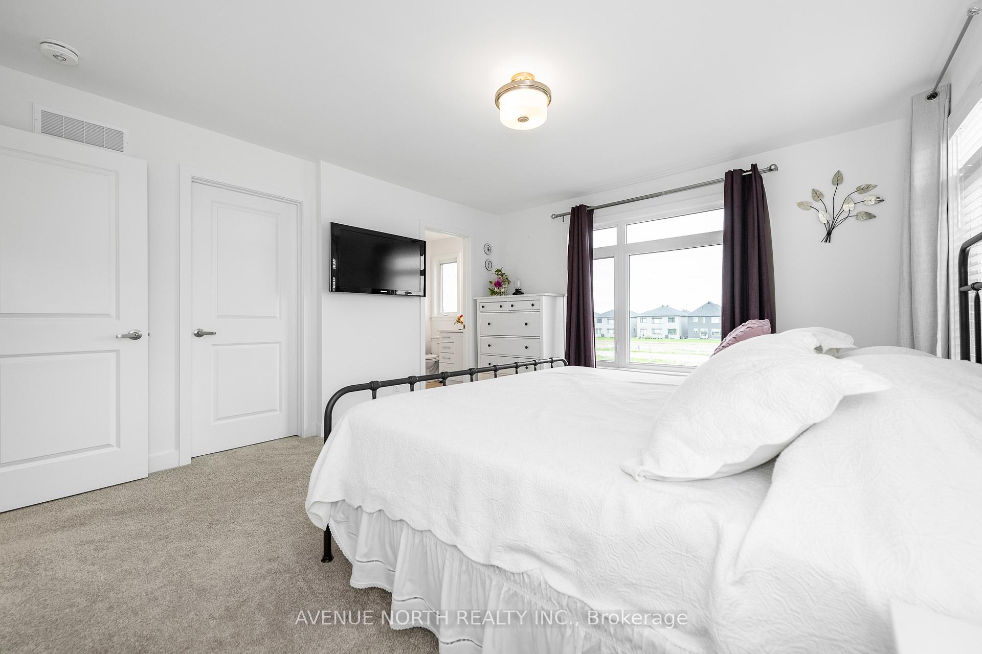 Photo 17 of 579 Tahoe Heights, Ottawa, Leitrim — HOMEH