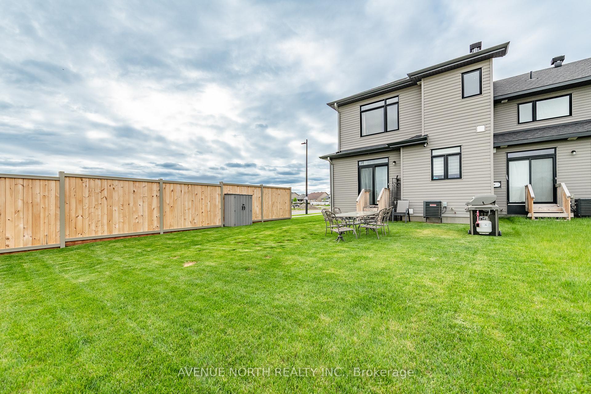Photo 30 of 579 Tahoe Heights, Ottawa, Leitrim — HOMEH