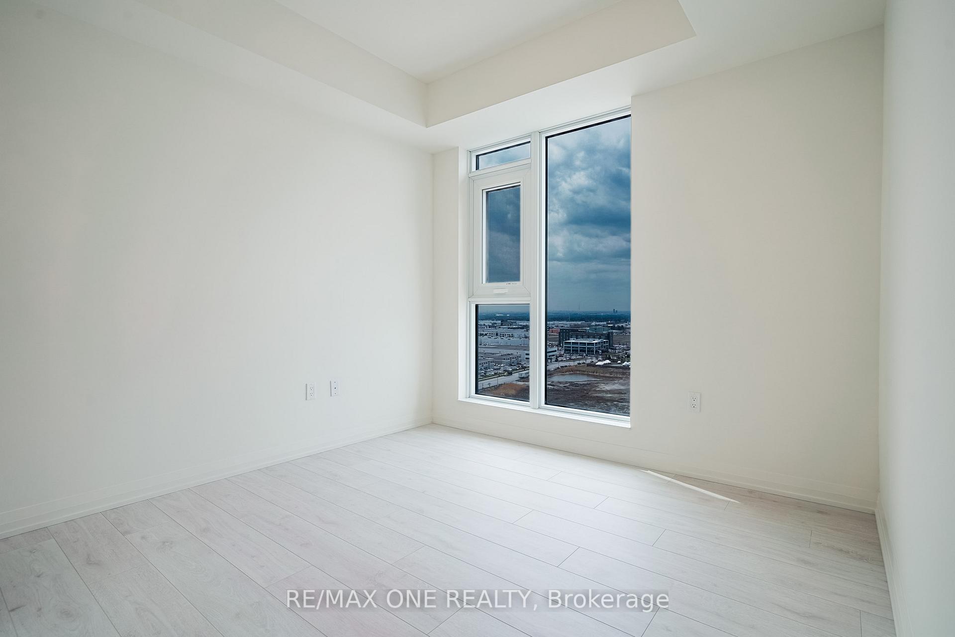 Photo 5 of Unit 1615, 8960 Jane Street, Vaughan, Vellore Village — HOMEH