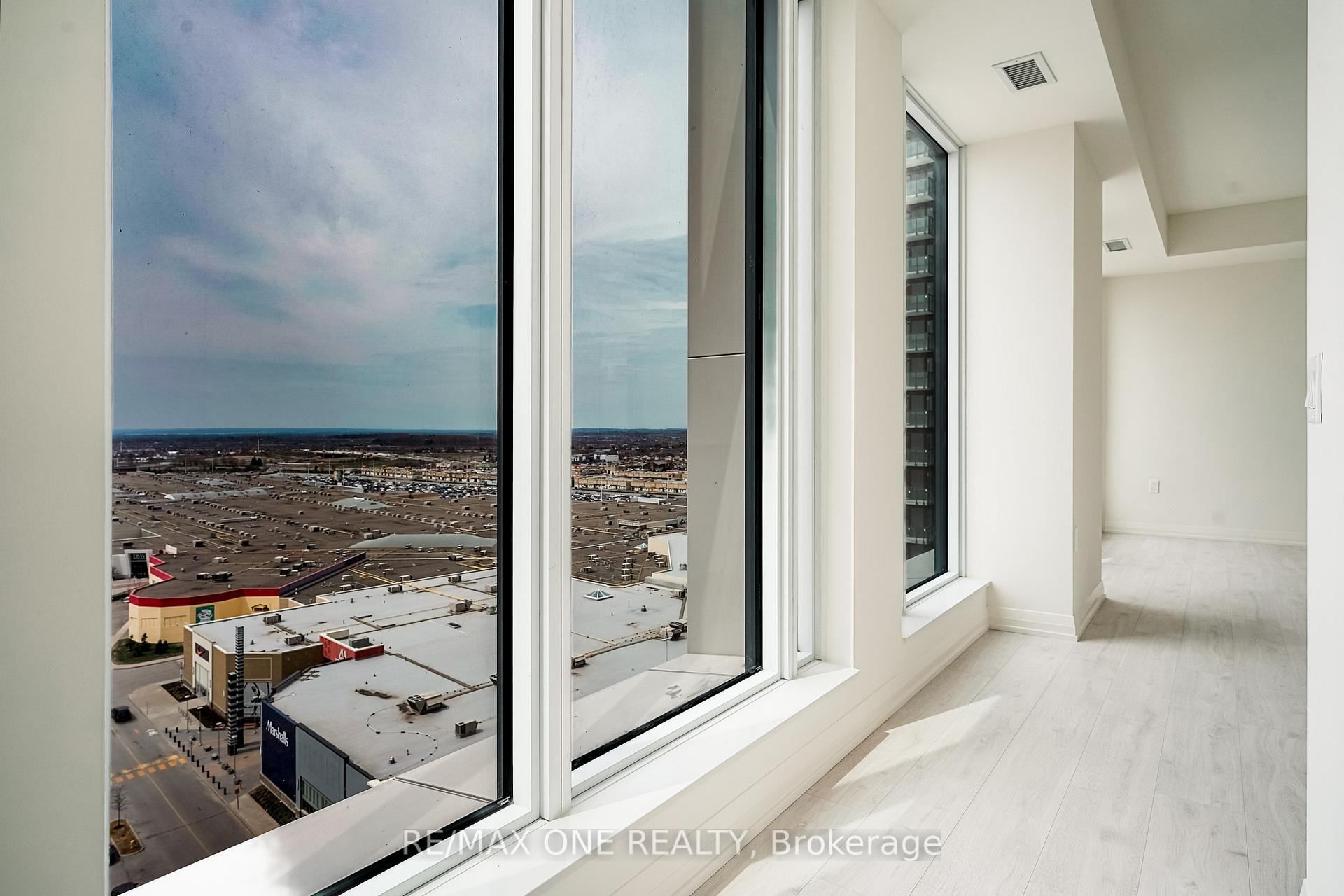 Photo 10 of Unit 1615, 8960 Jane Street, Vaughan, Vellore Village — HOMEH