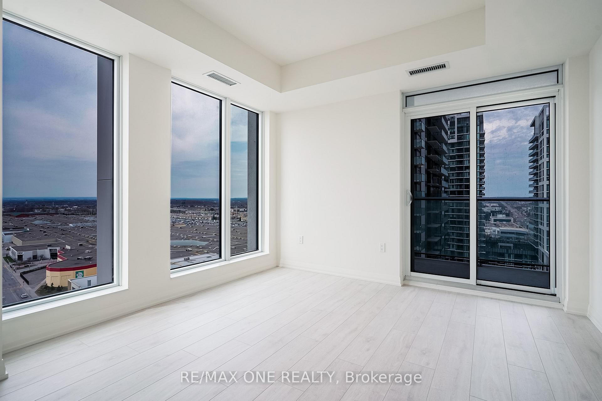 Photo 14 of Unit 1615, 8960 Jane Street, Vaughan, Vellore Village — HOMEH