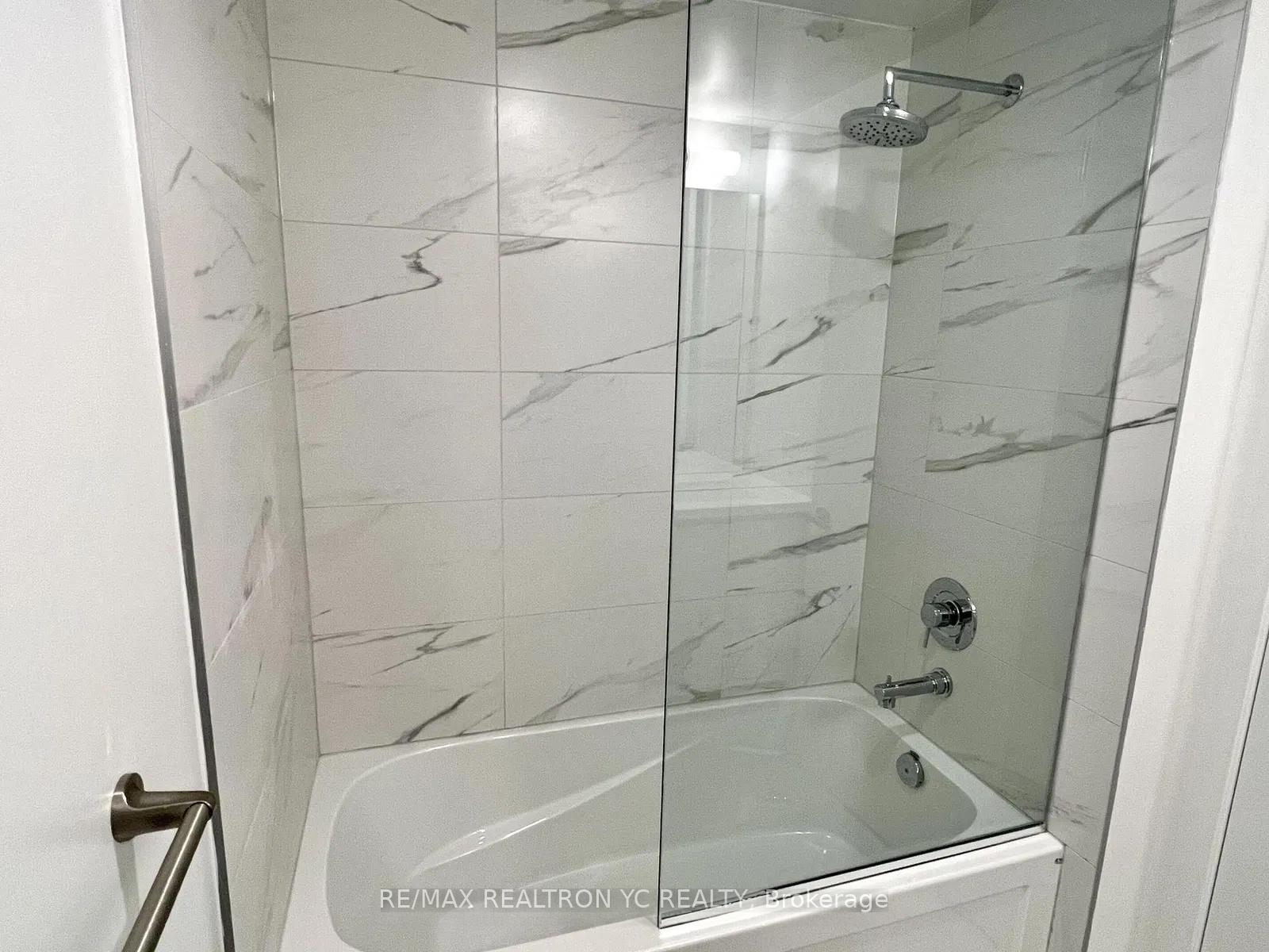 Photo 10 of Unit 4506, 138 Downes Street, Toronto, Waterfront Communities — HOMEH