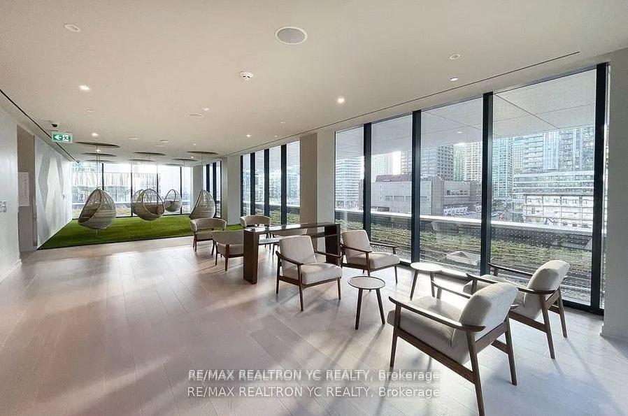 Photo 18 of Unit 4506, 138 Downes Street, Toronto, Waterfront Communities — HOMEH