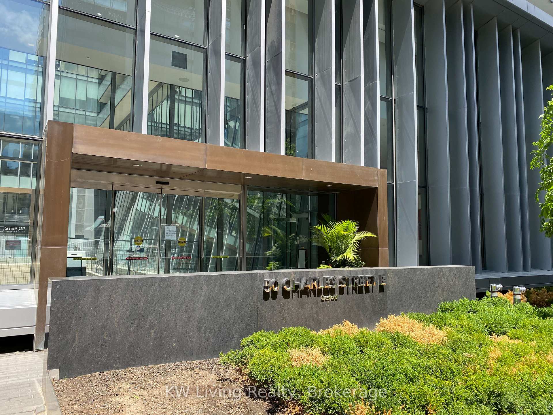 Photo 18 of Unit 4306, 50 Charles Street E, Toronto, Church-Yonge Corridor — HOMEH