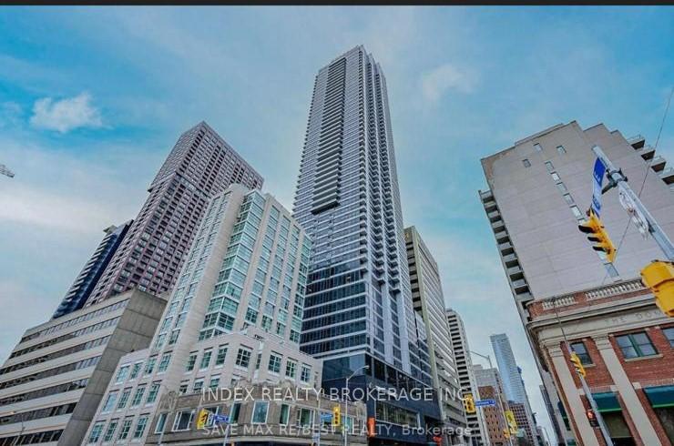 Photo 4 of Unit 2207, 395 Bloor Street E, Toronto, North St. James Town — HOMEH