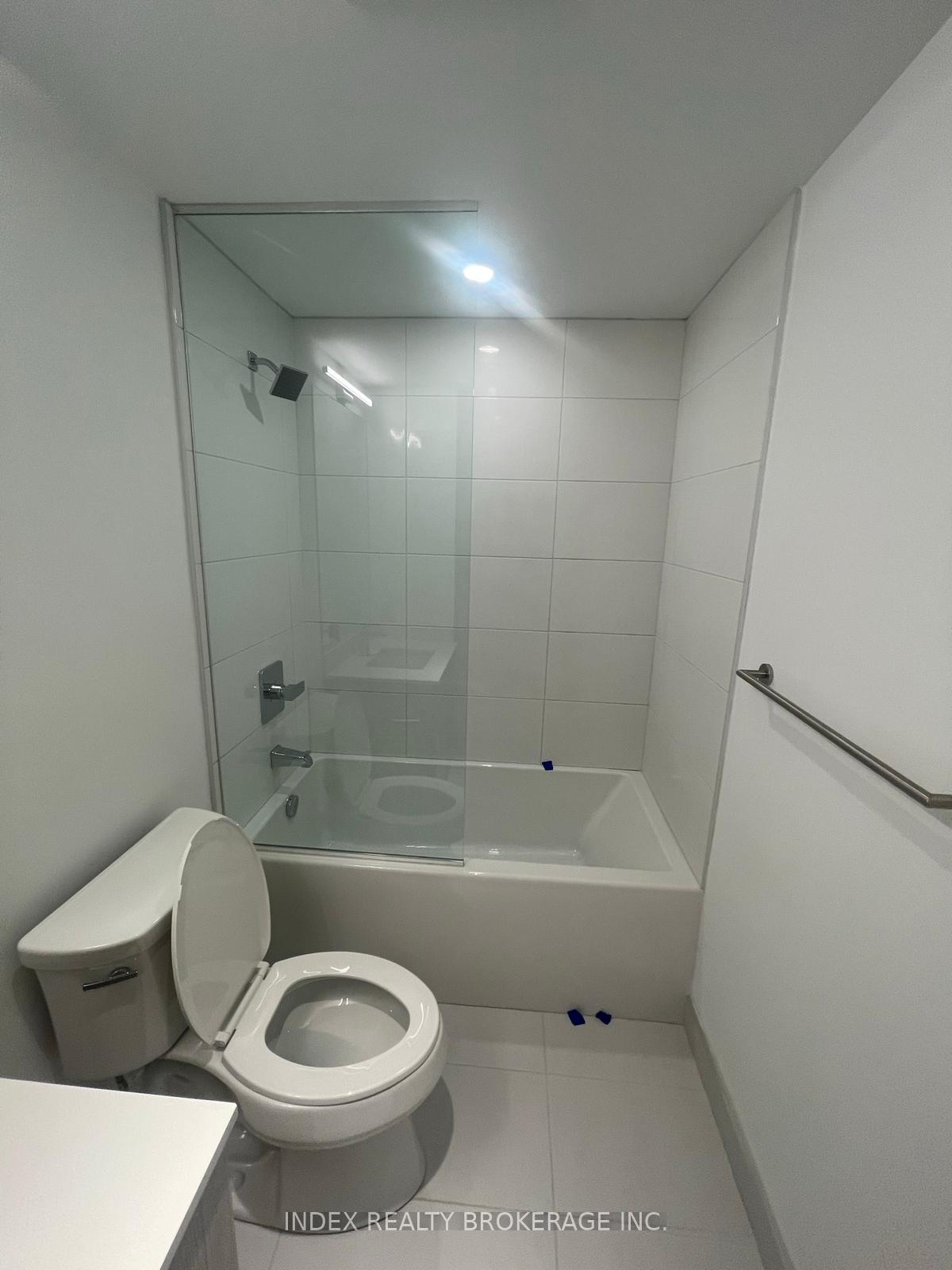 Photo 15 of Unit 2207, 395 Bloor Street E, Toronto, North St. James Town — HOMEH