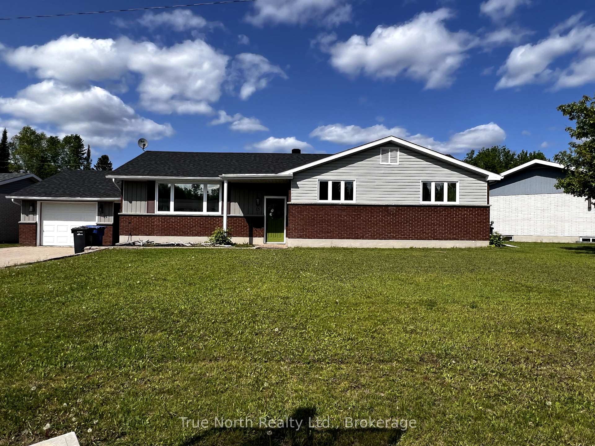 Photo 1 of 15 Seaborne Crescent, Kapuskasing — HOMEH