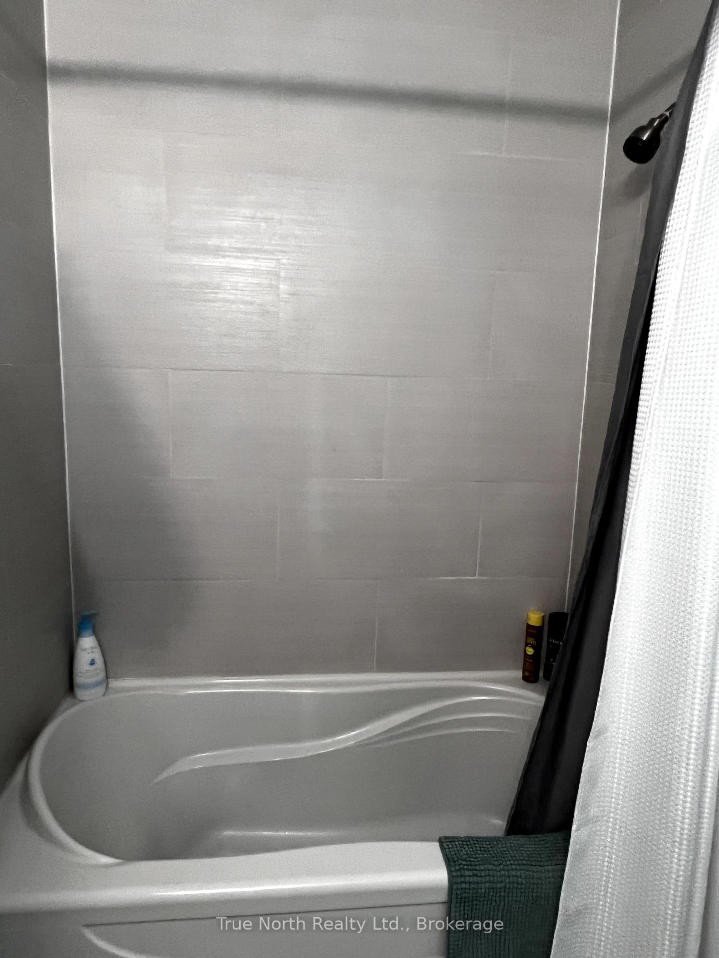Photo 12 of 15 Seaborne Crescent, Kapuskasing — HOMEH