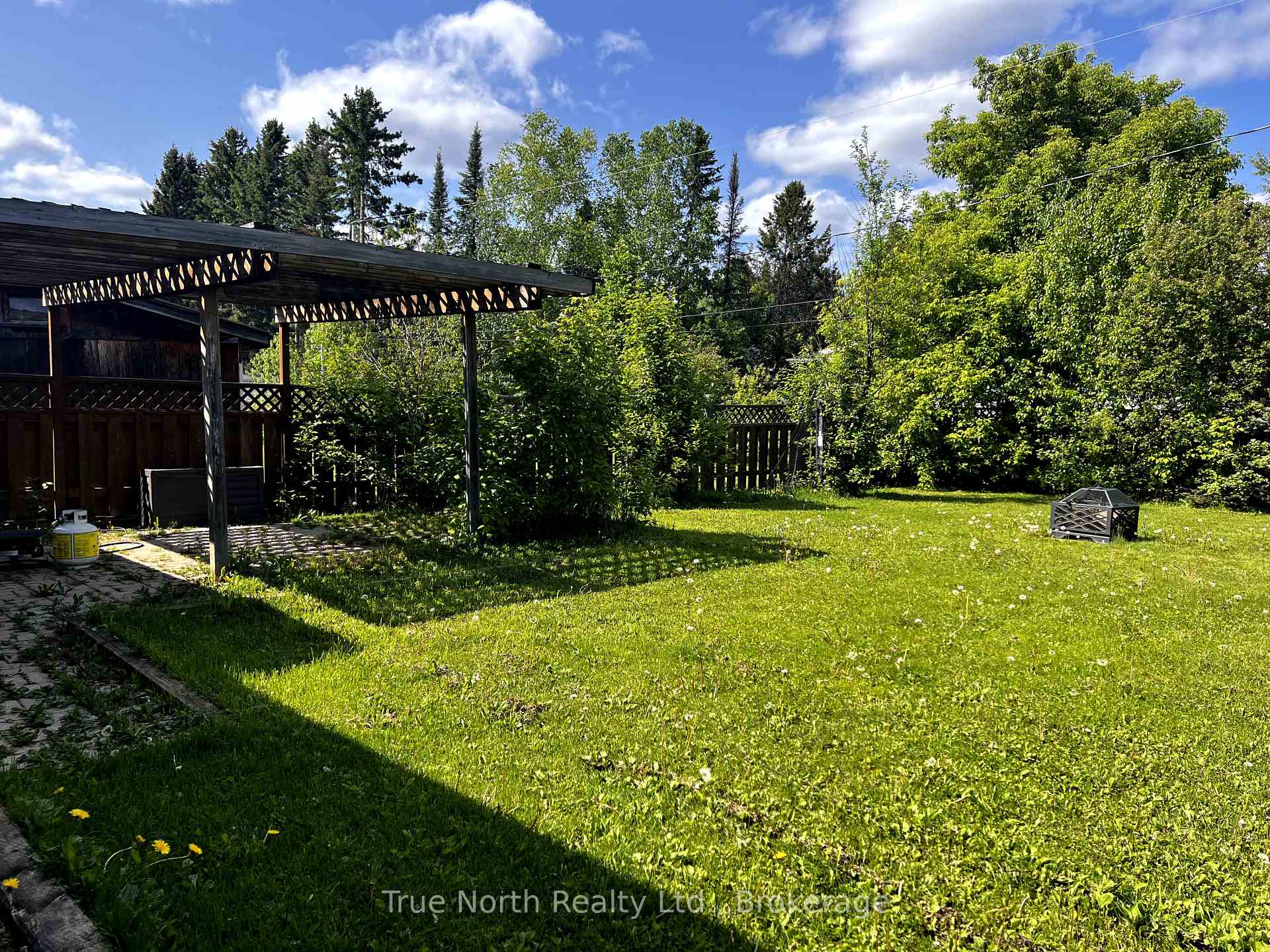 Photo 42 of 15 Seaborne Crescent, Kapuskasing — HOMEH
