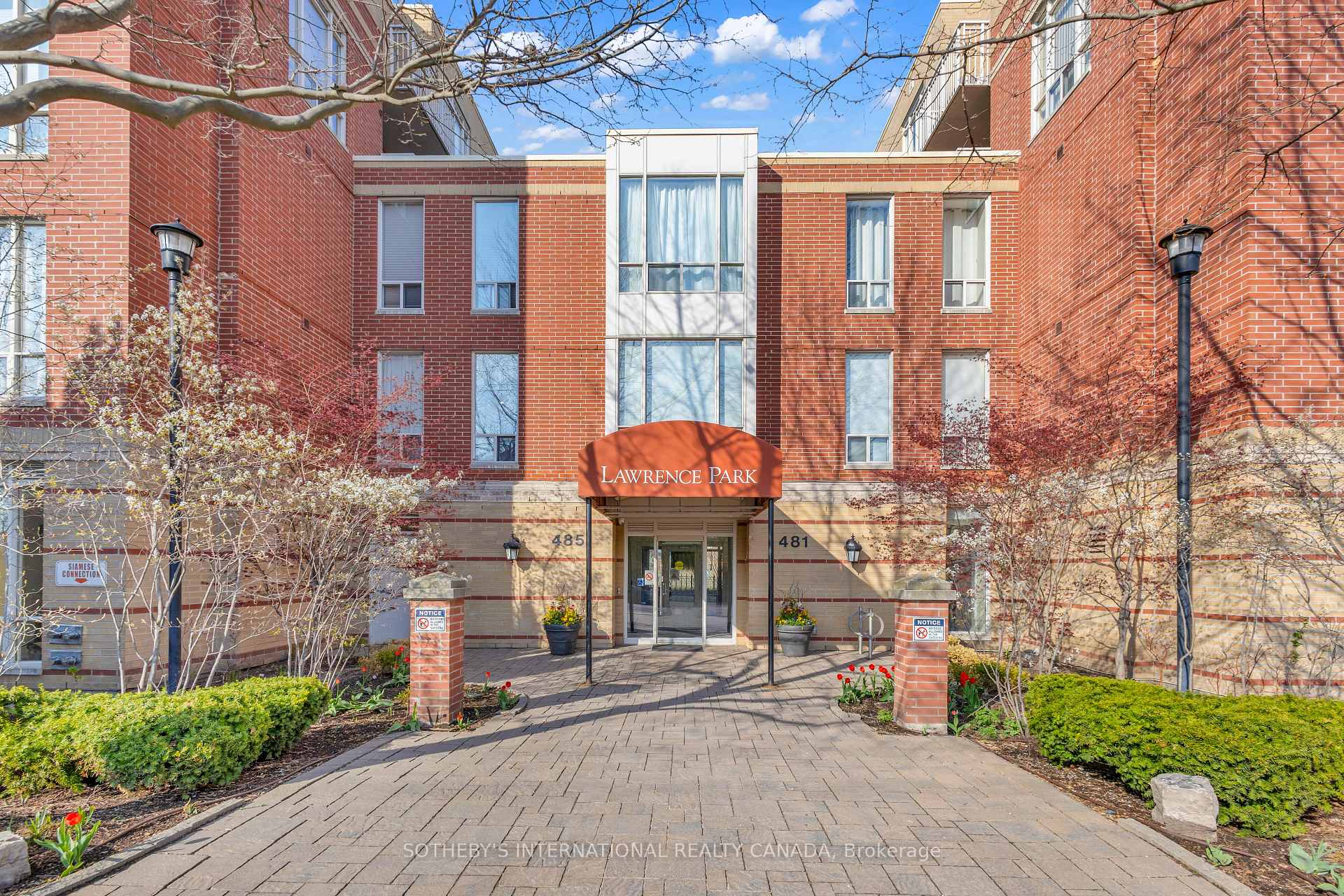 Front of Unit 506, 451 Rosewell Avenue