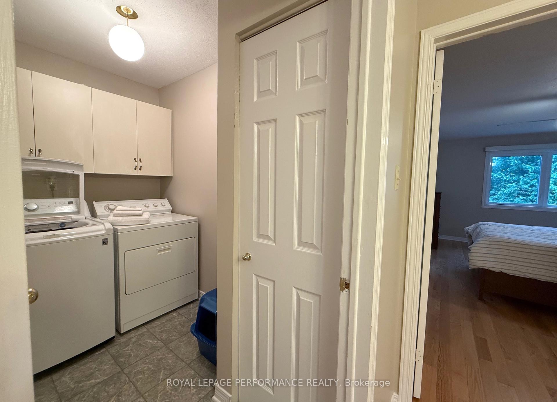 Photo 21 of 118 Dunbarton Court, Ottawa, Cardinal Glen — HOMEH