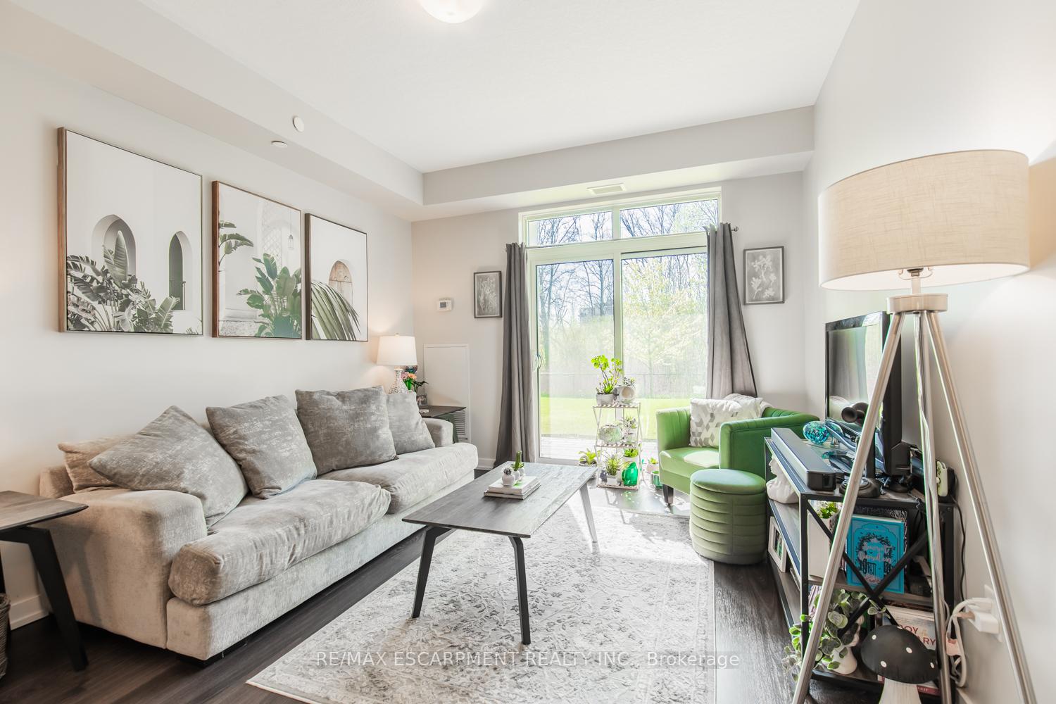 Photo 10 of Unit 116, 125 Shoreview Place, Hamilton, Stoney Creek — HOMEH