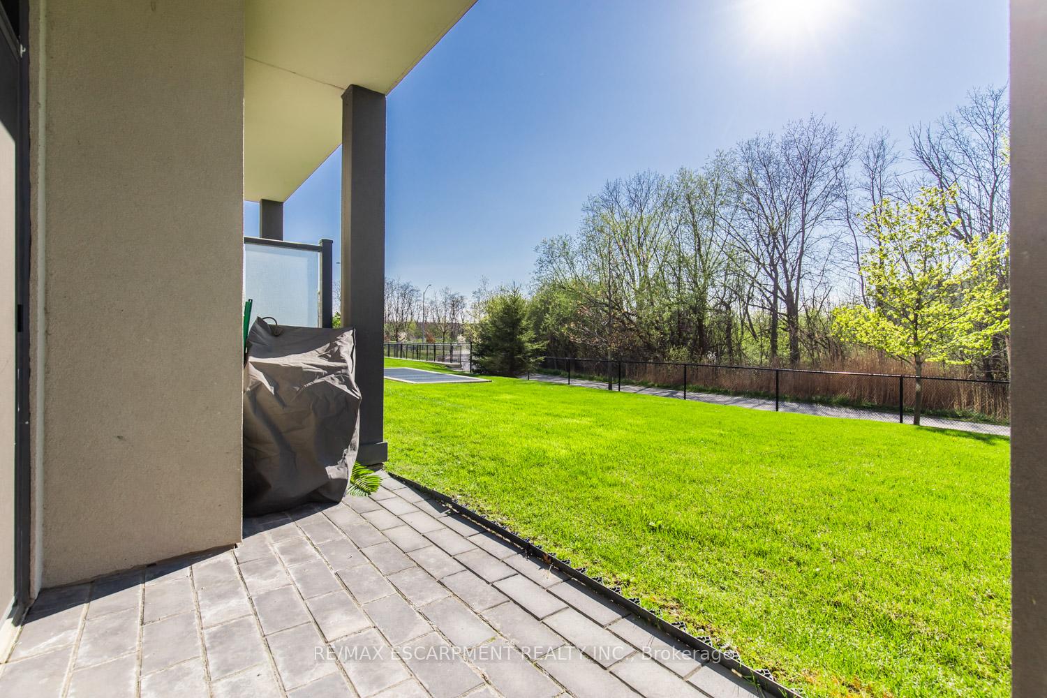 Photo 17 of Unit 116, 125 Shoreview Place, Hamilton, Stoney Creek — HOMEH